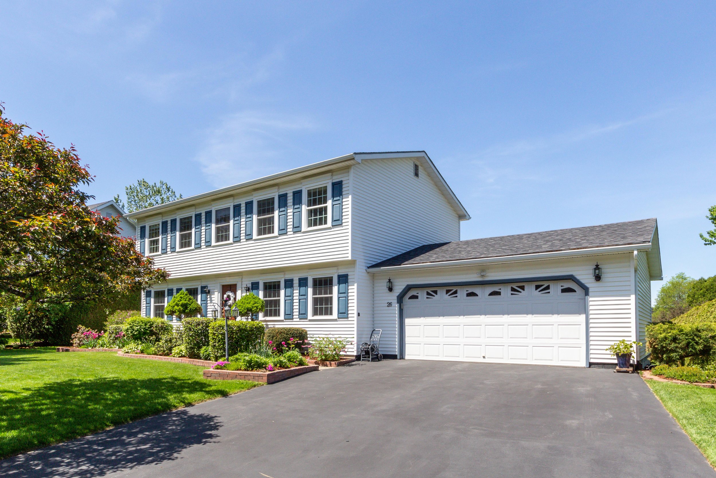 xtr front a.jpg
