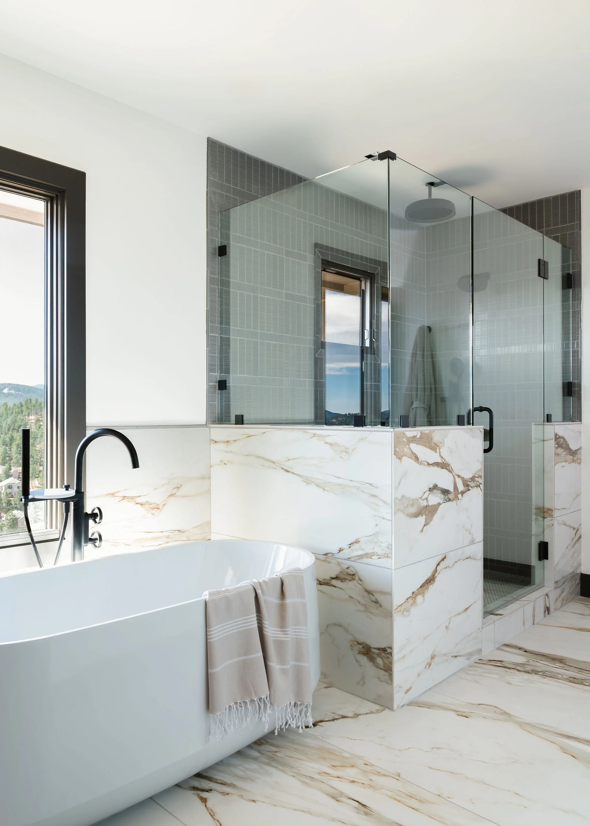 ElkView-PrimaryBath-15.jpg