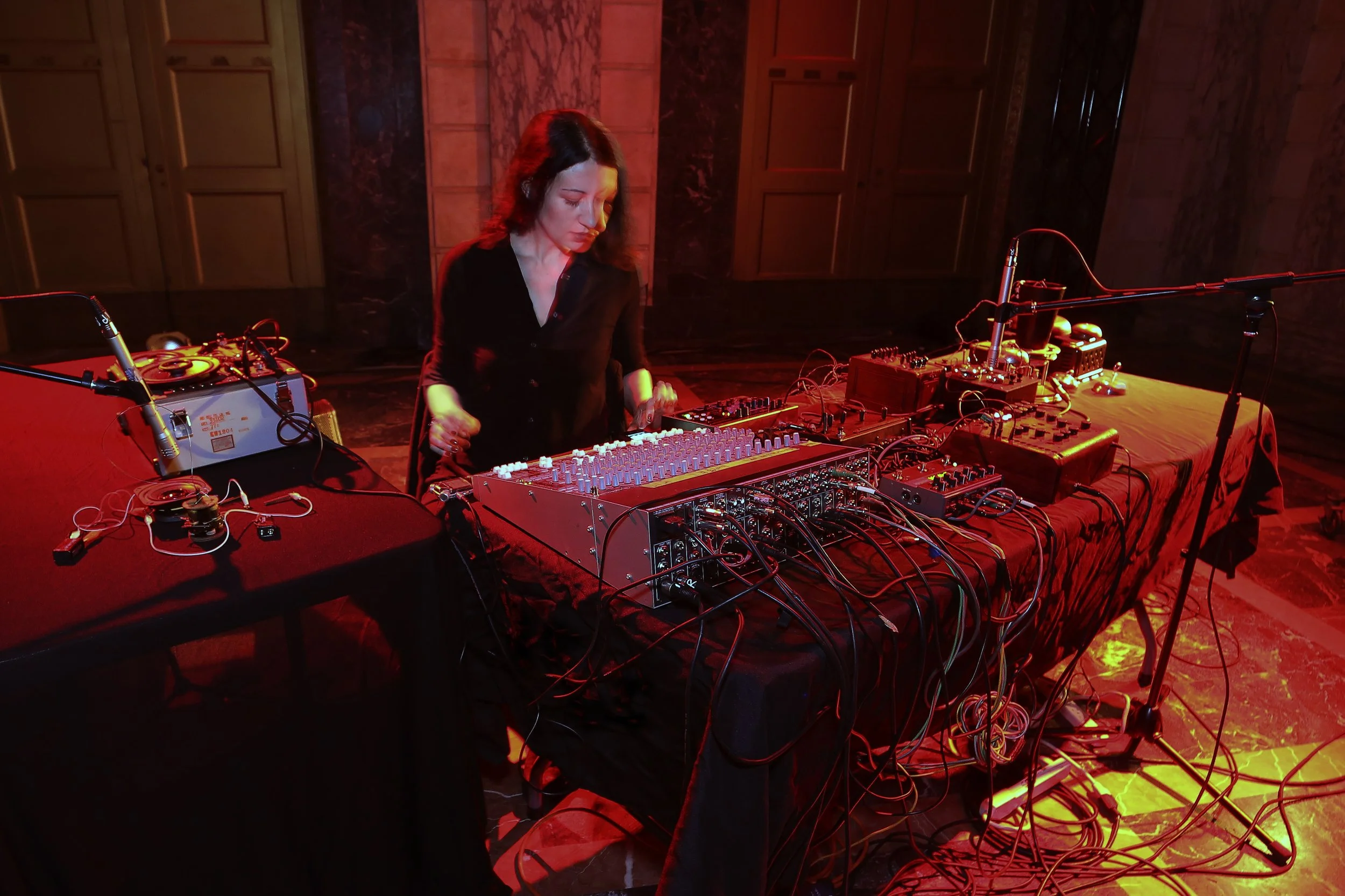 ISSUE_soundcheck_Jay_Isolini.jpg