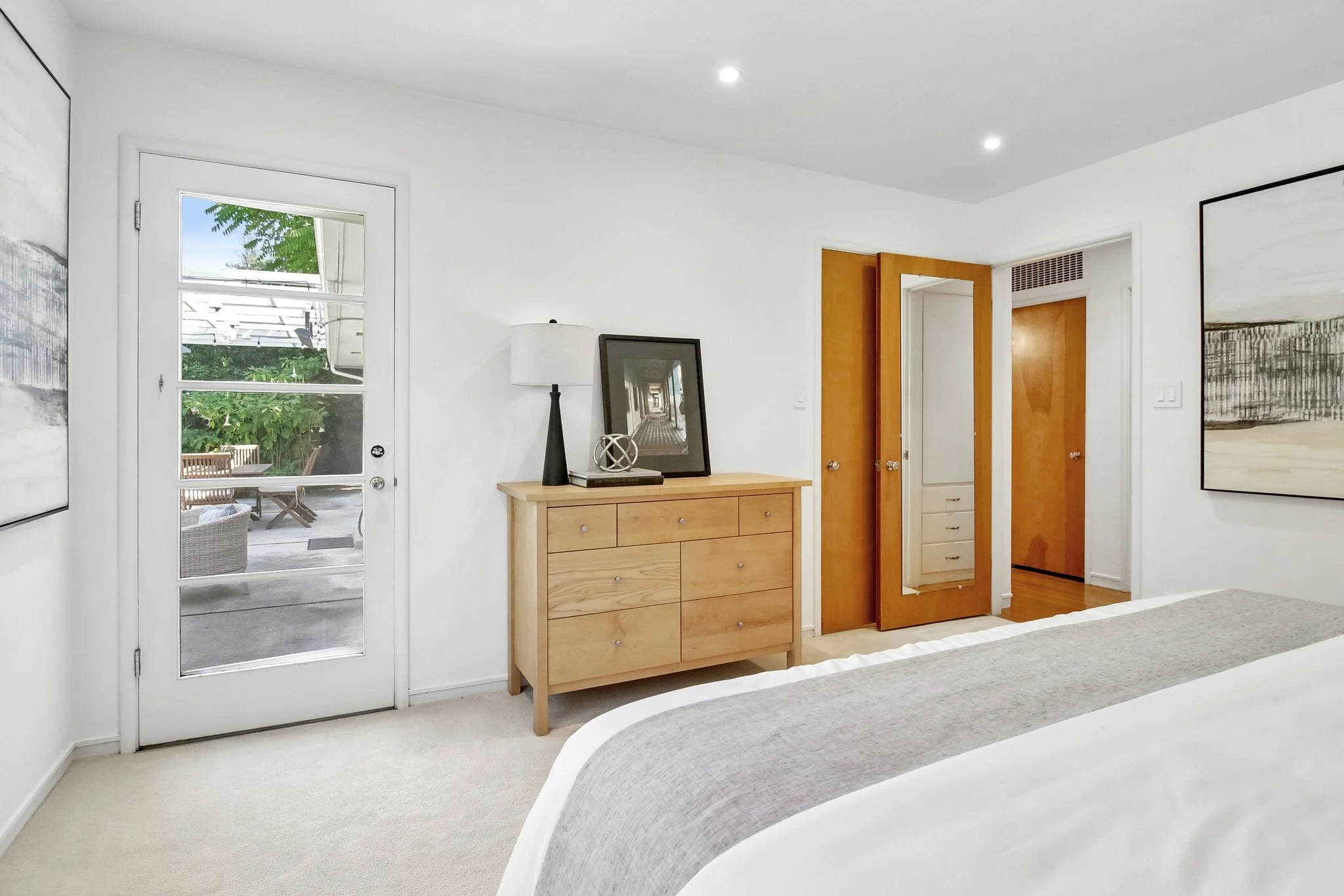 32-web-or-mls-Olive St-S2404-032.jpg