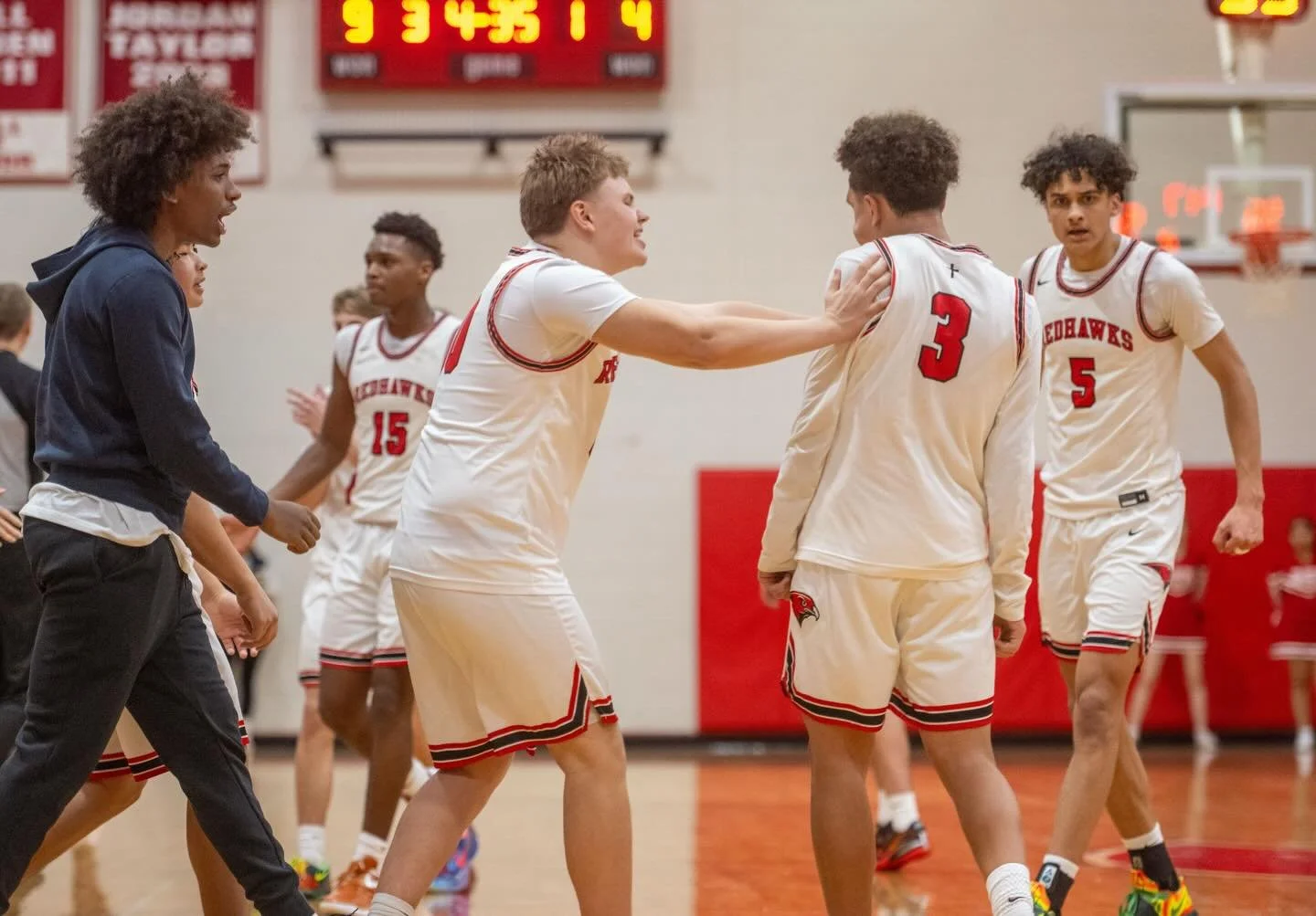 Amazing season, so proud of these guys and was so glad I could tag along. Scroll through to see some unreleased memories🎥