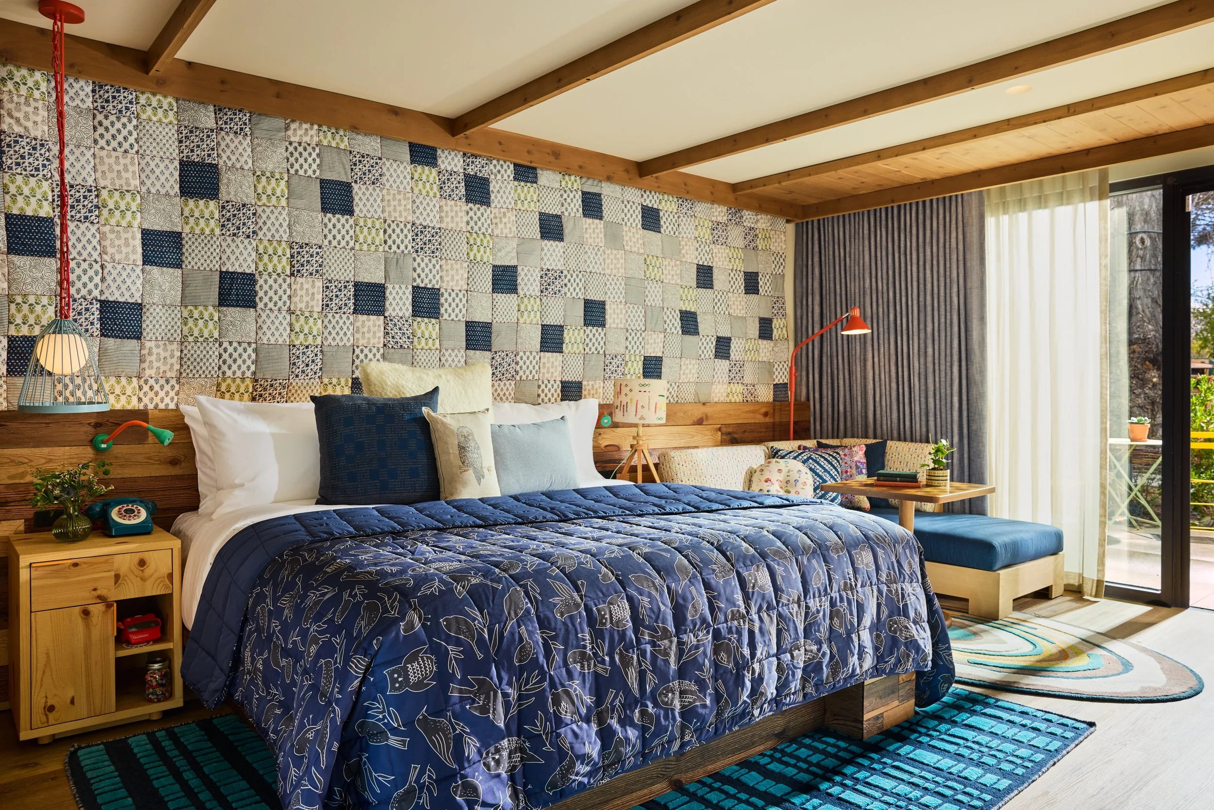 EK_THSV Patio King _E115_Hero (3).jpg