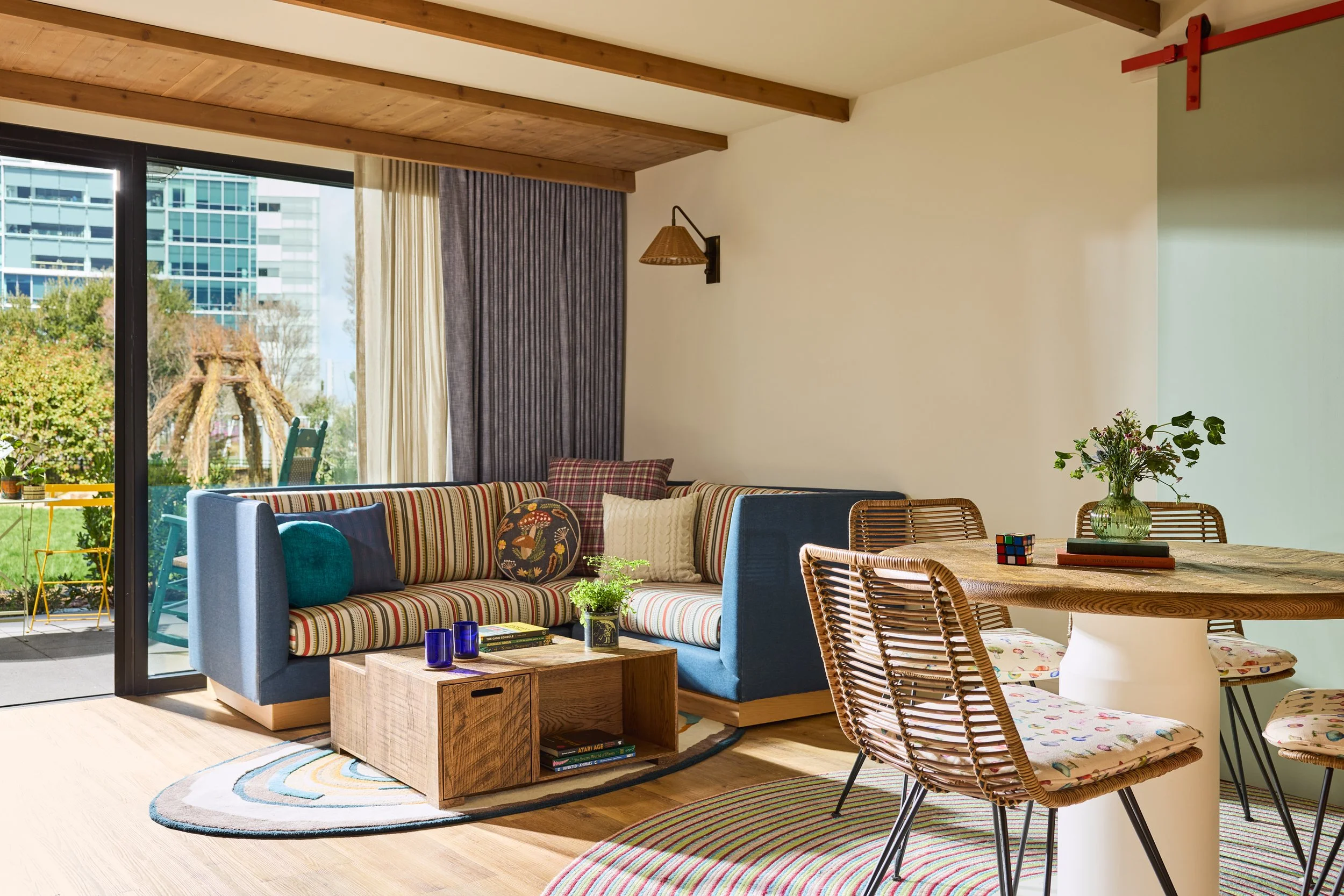 EK_THSV One Bedroom Suite_E109_Nook (1).jpg