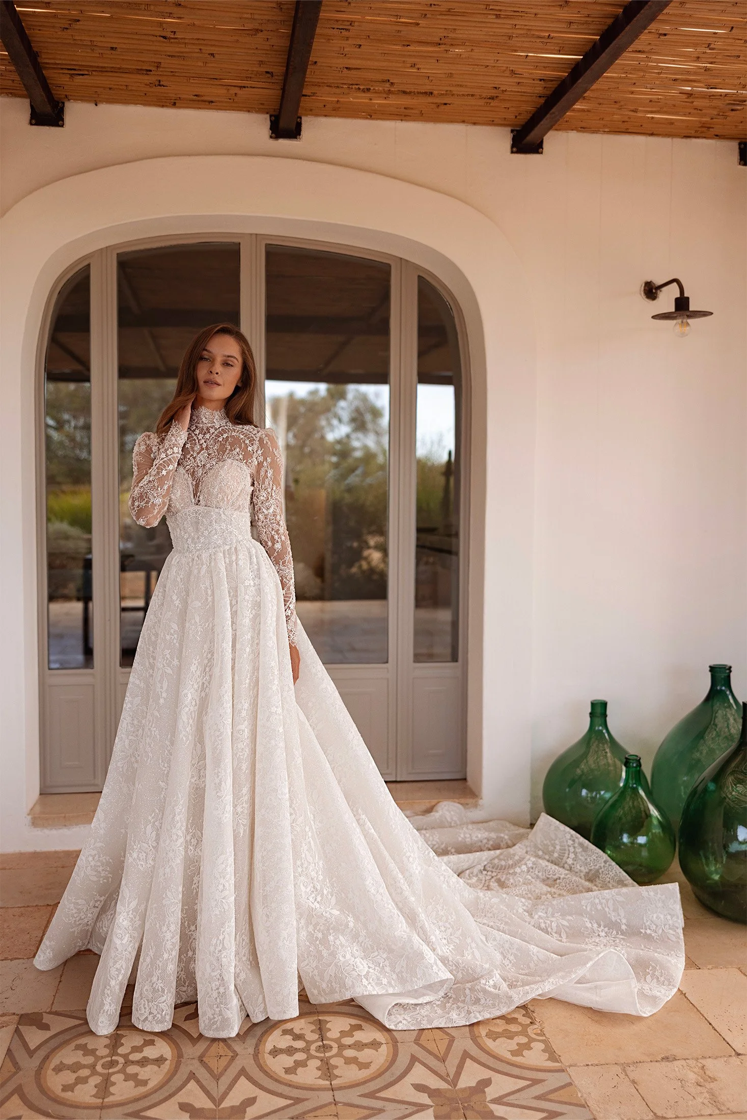 5831 Maria Anette Wedding Dress with Detachable Train