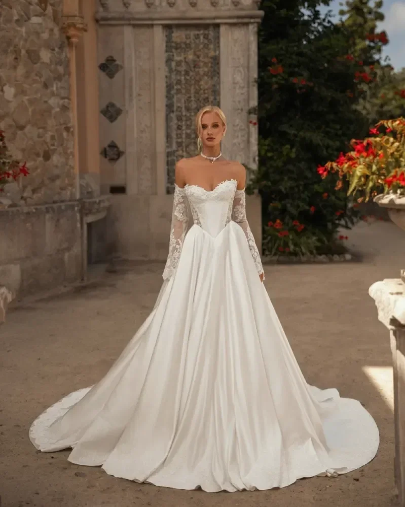 Rara Avis 'Piano' Wedding Dress Sample Sale
