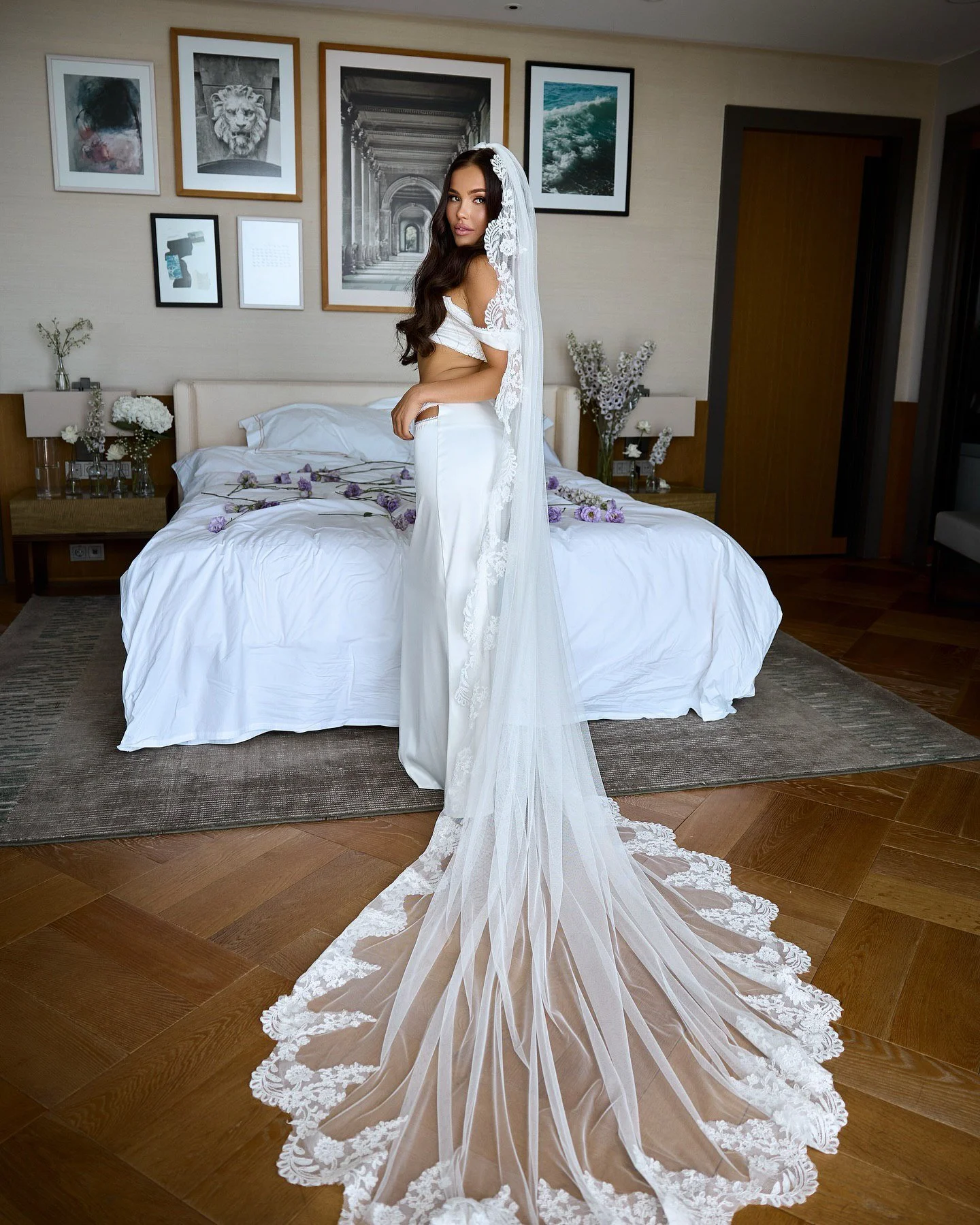 Cathedral Lace Veil – Rara Avis