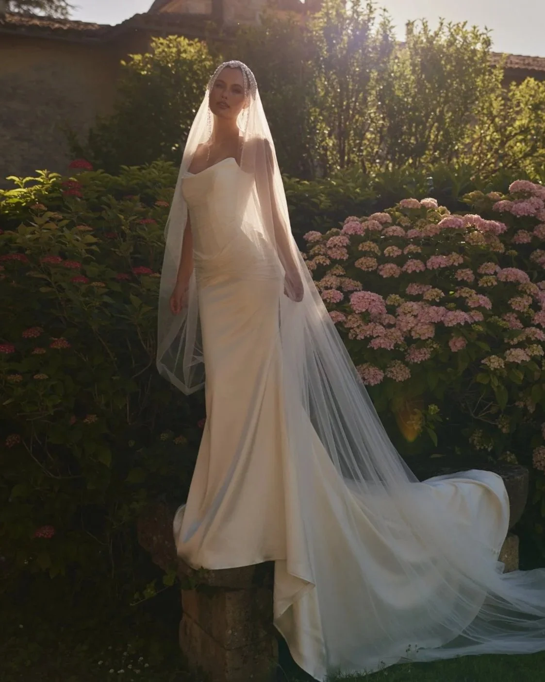 VL-003 – Elena Morar Strapless Ruched Wedding Dress & Veil
