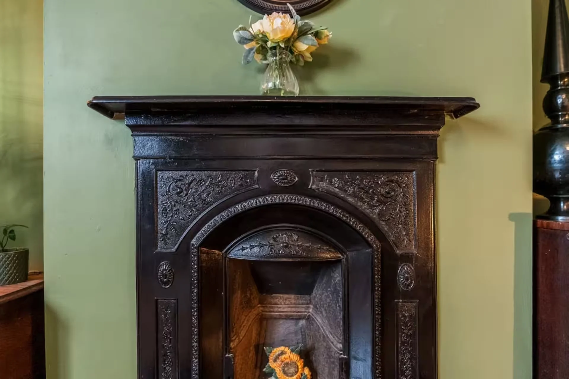 warren_road_fireplace_.jpeg