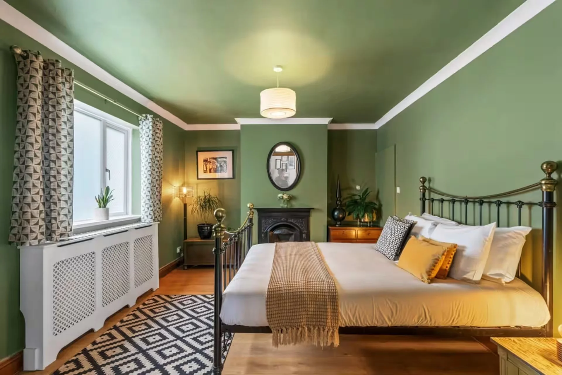 warren_bedroom_2.jpeg