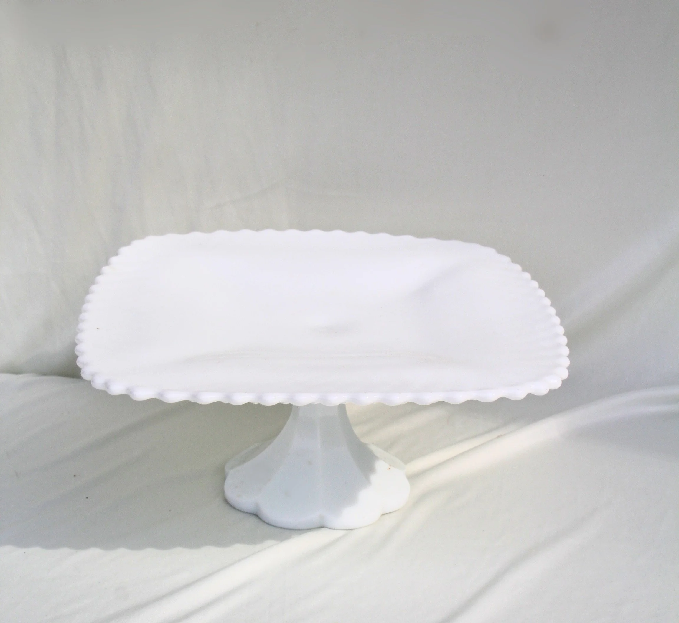 White Cake Stand