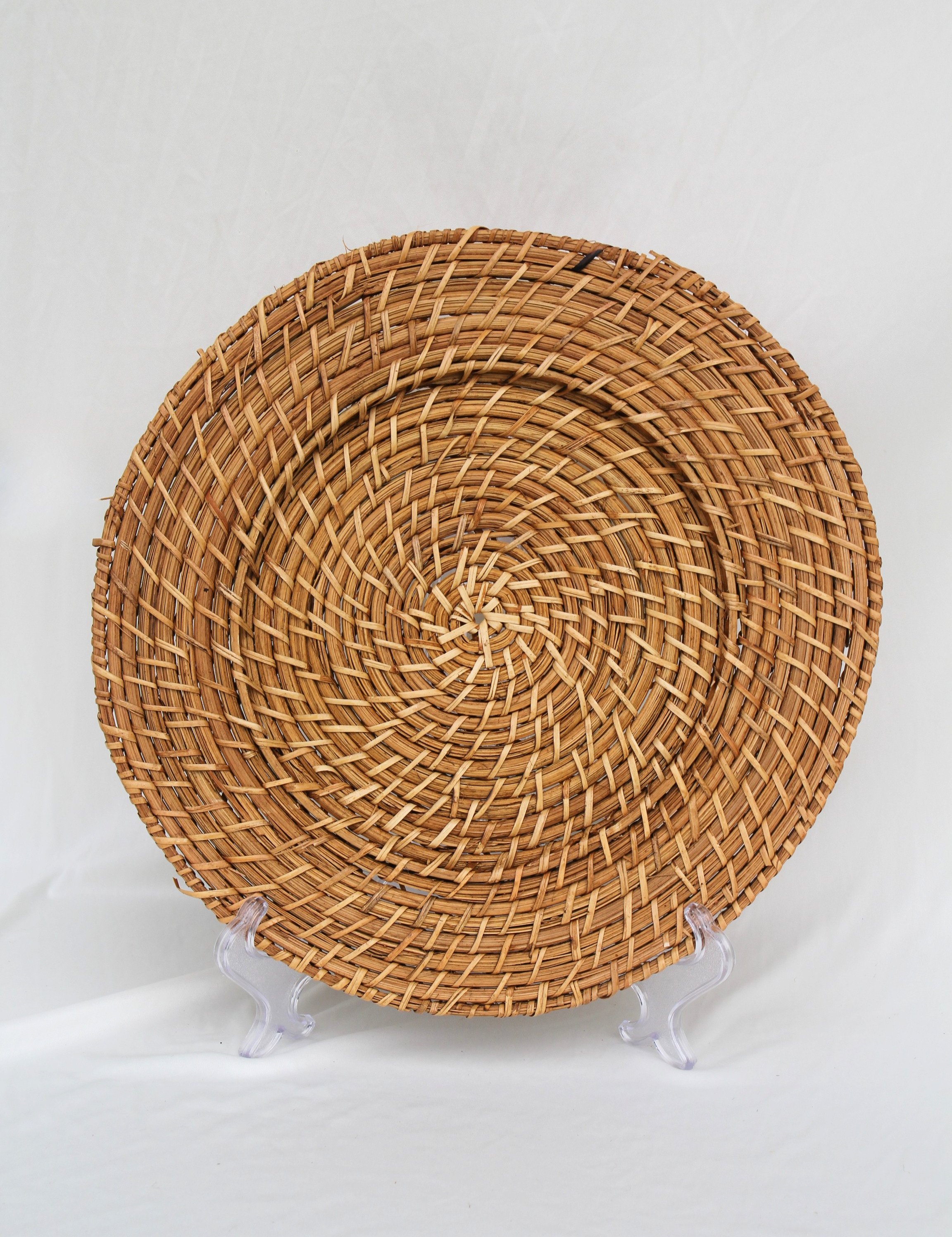 Wicker Charger