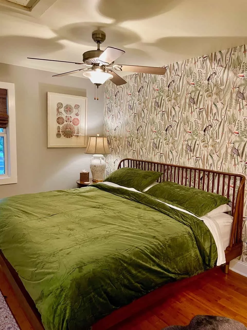 King bedroom in Camellia Suite