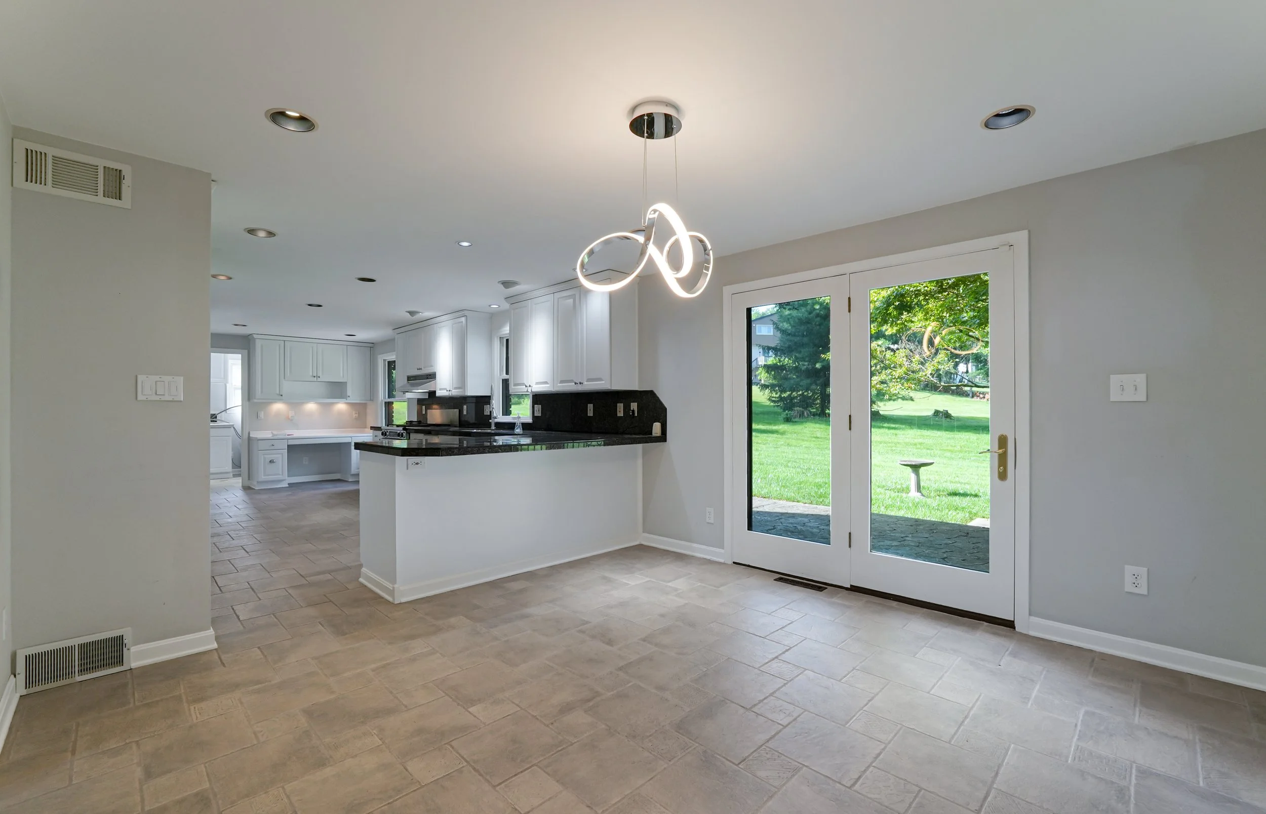 20-3479 Ivy Ln-20.jpg