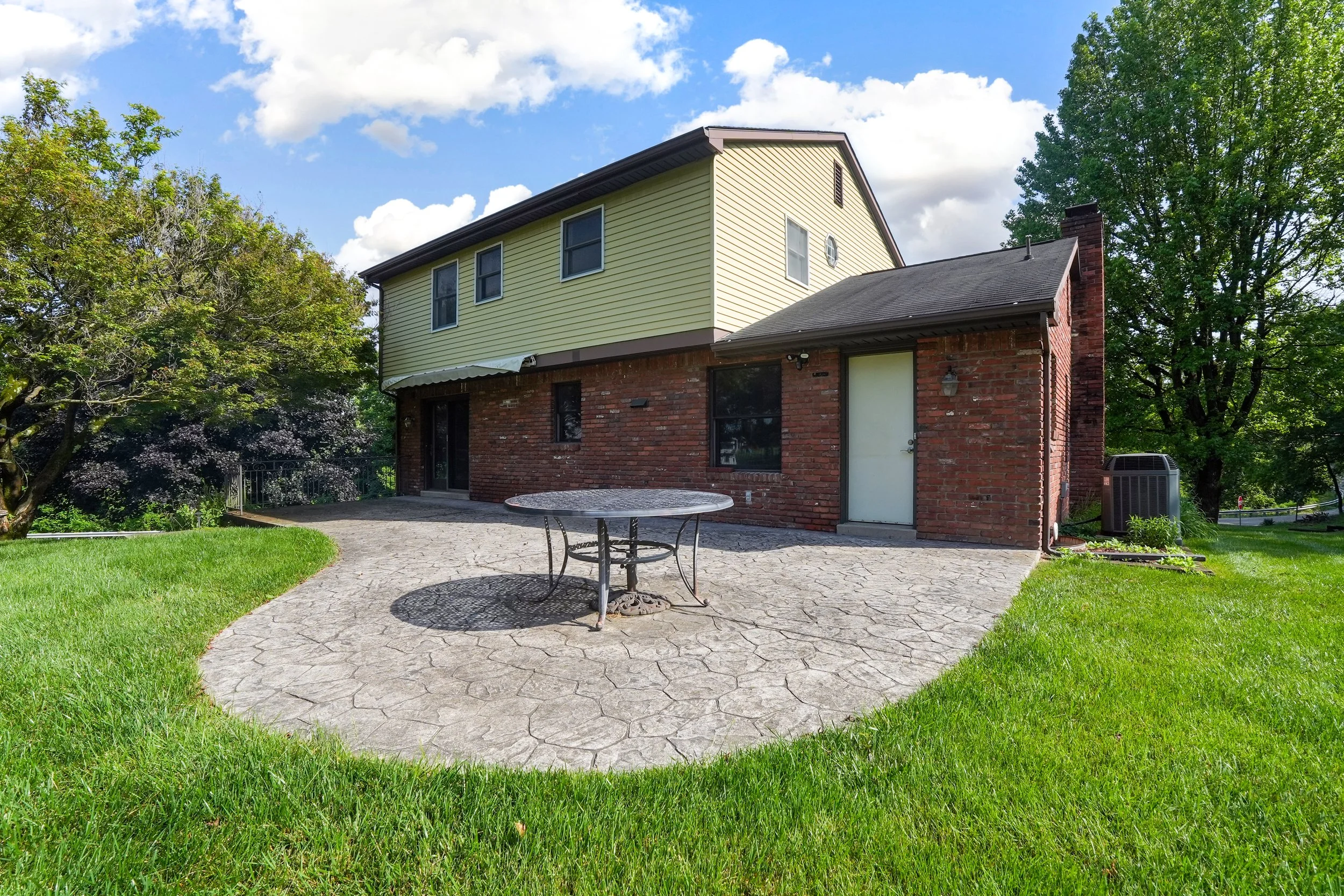 08-3479 Ivy Ln-8.jpg
