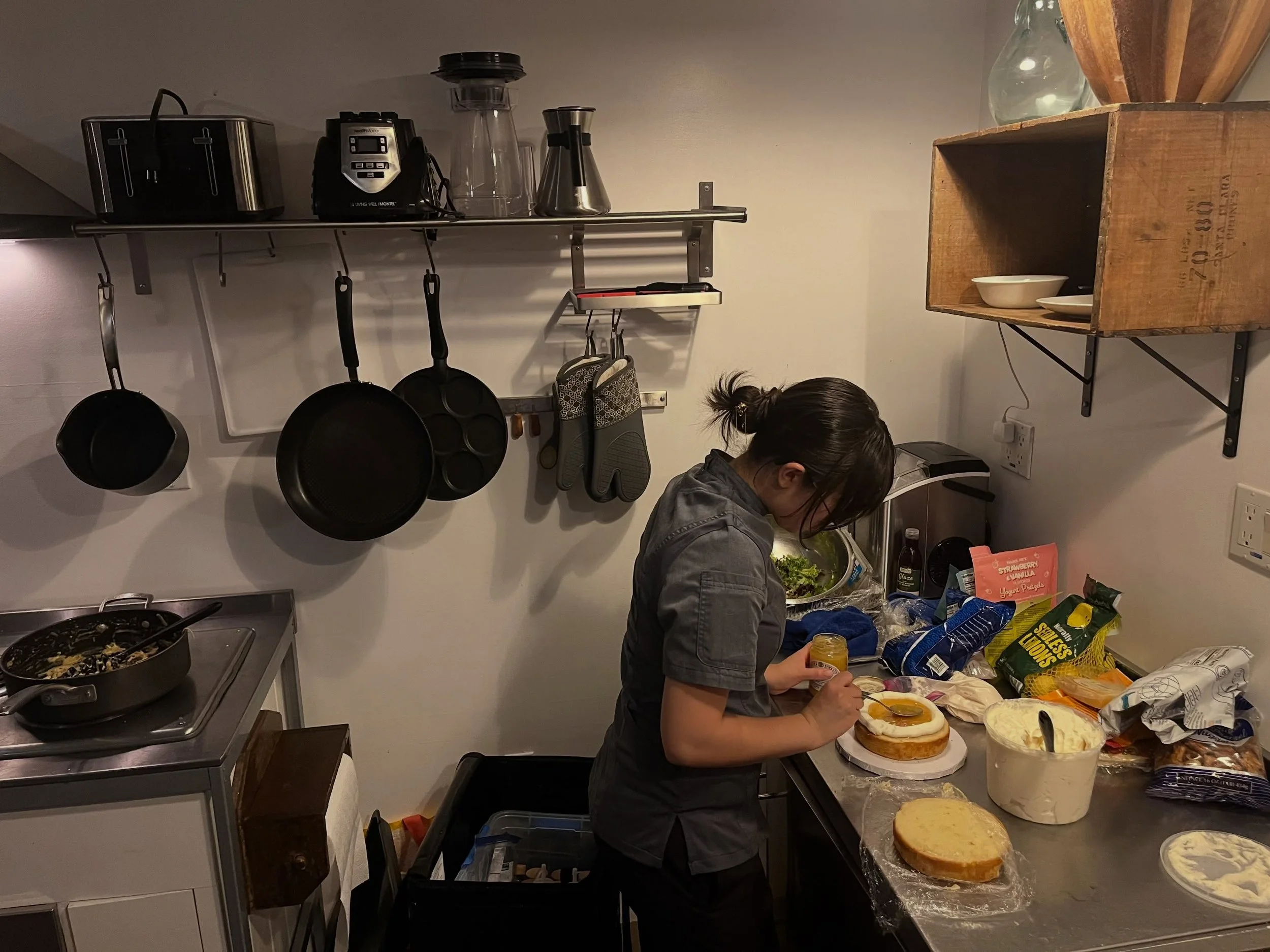 Another night to remember 🎂 ✨

Book yours today ChefDayana.com

#joshuatreenationalpark #thingstodoinjoshuatree #privatechefpalmsprings #foodinpalmsprings #coachella