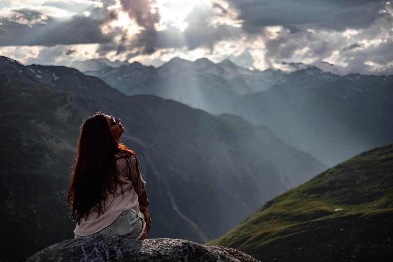 Hope Doesn’t Always Arrive Loudly — Sometimes It Grows Quietly