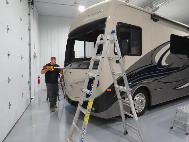 Southeastern Glass professional working on RV