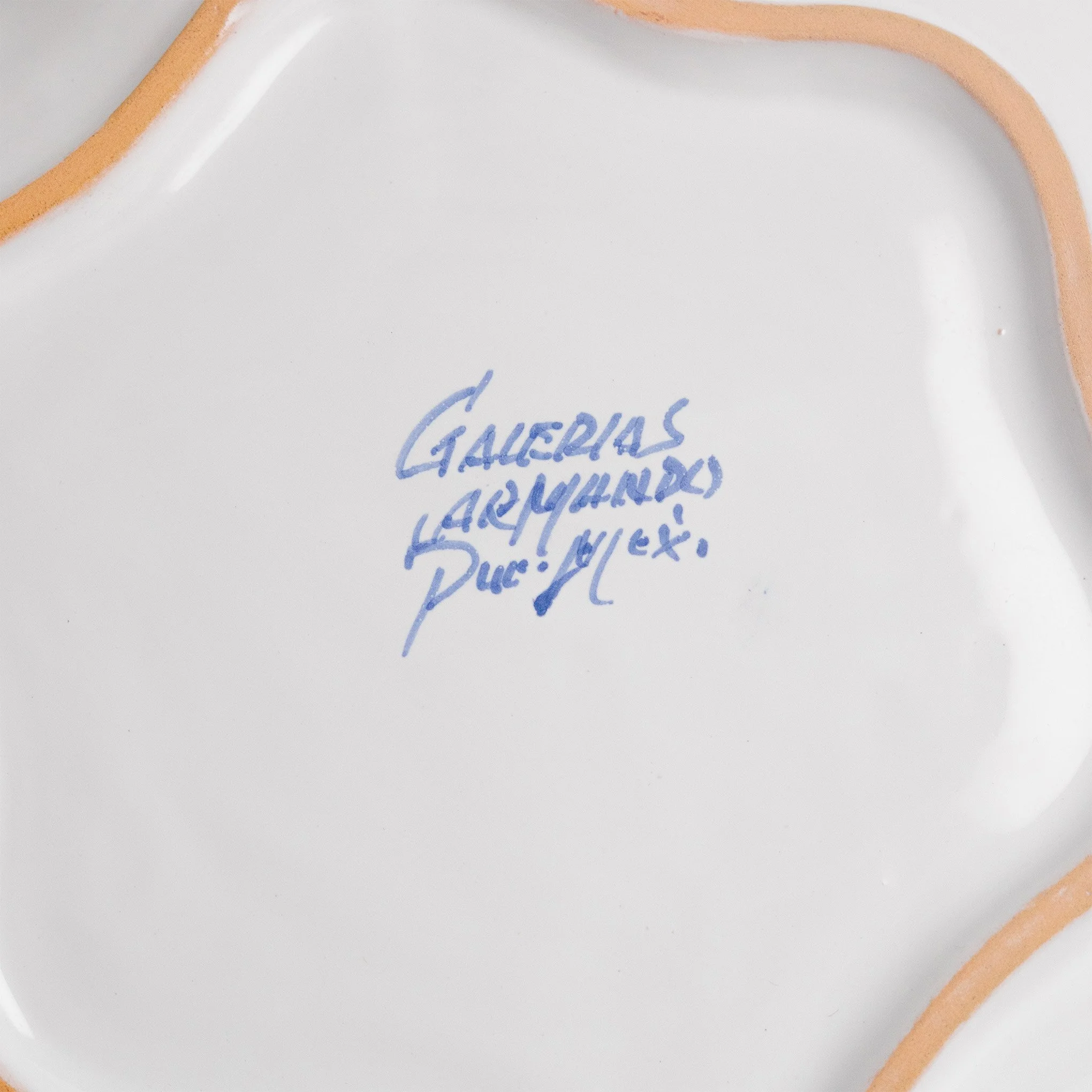 Firma de la fábrica Talavera Armando
