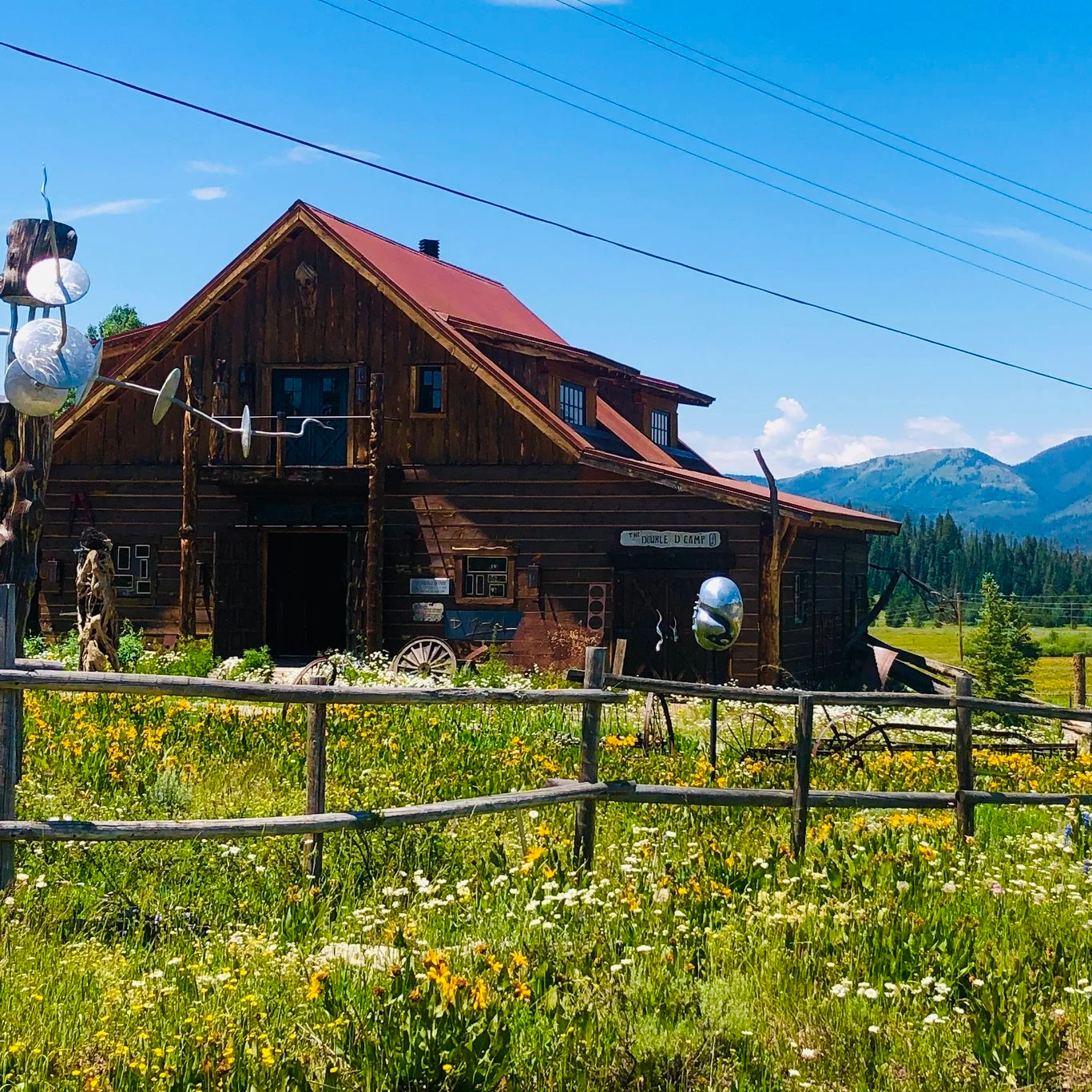 Art Barn Returns with New Artists
