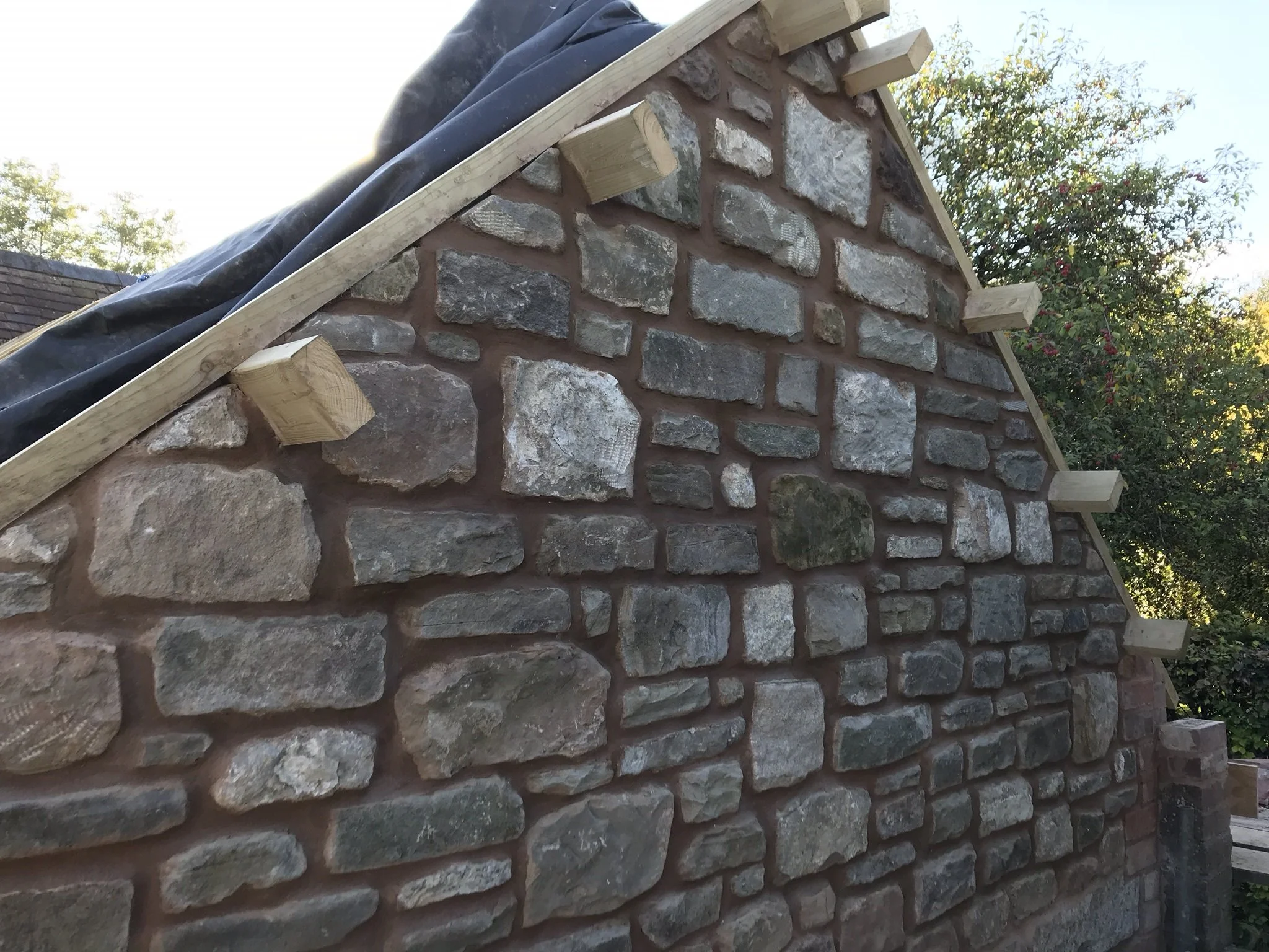 Repair and repoint of stonework 