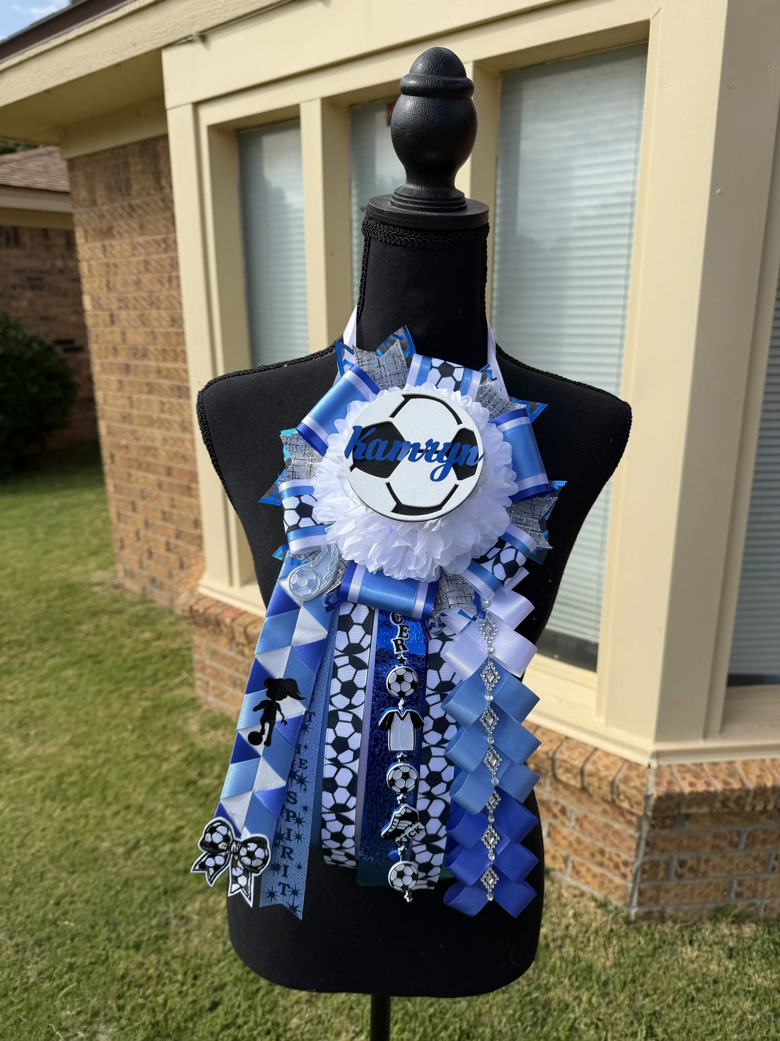 🌸 Signature Mini Magic Mum