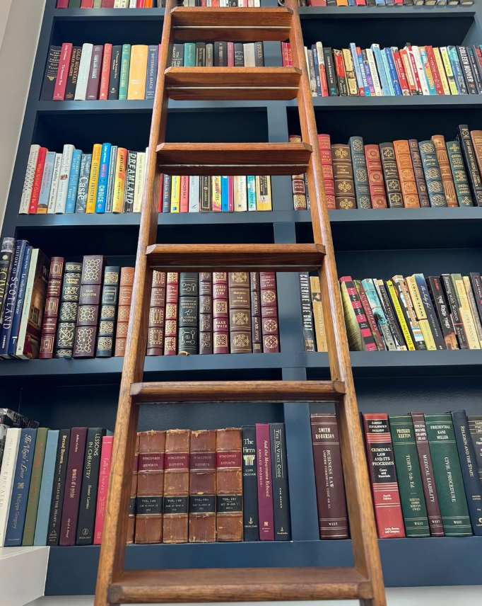 book shelves.png