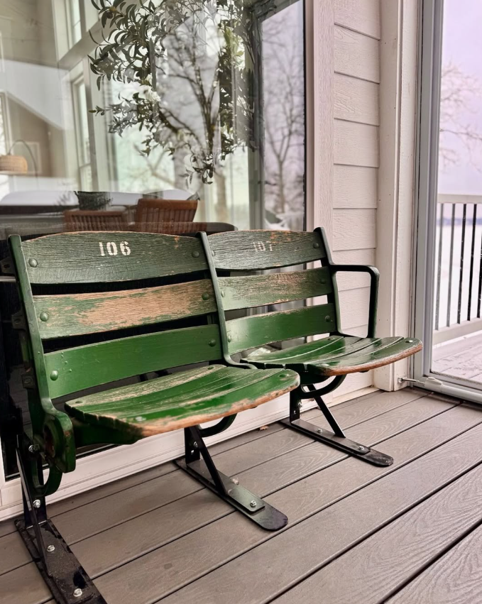 Wrigley field seats.png