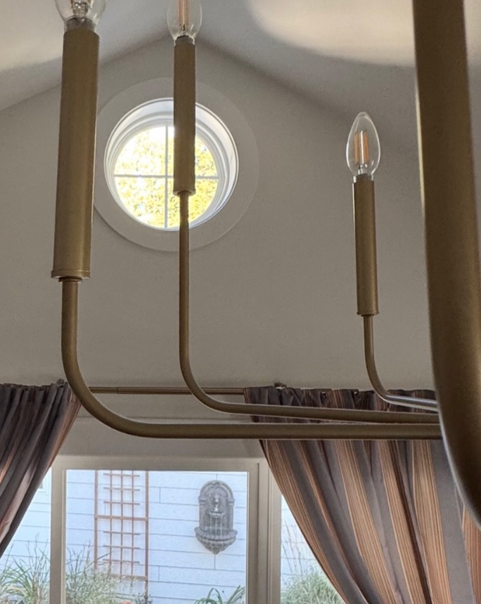 Primary light fixture.png