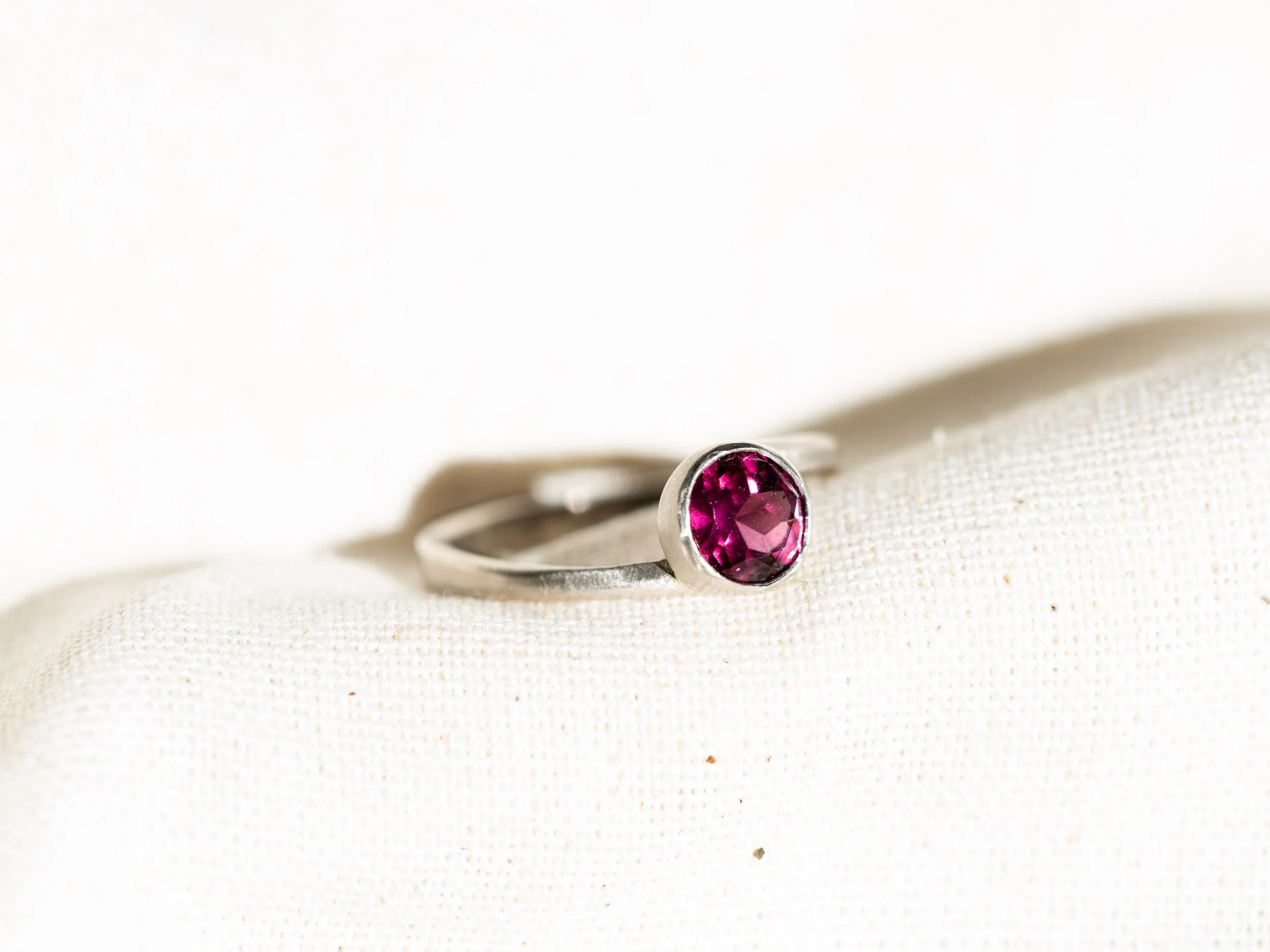 PF0016 - Rhodolite AgPd.jpg