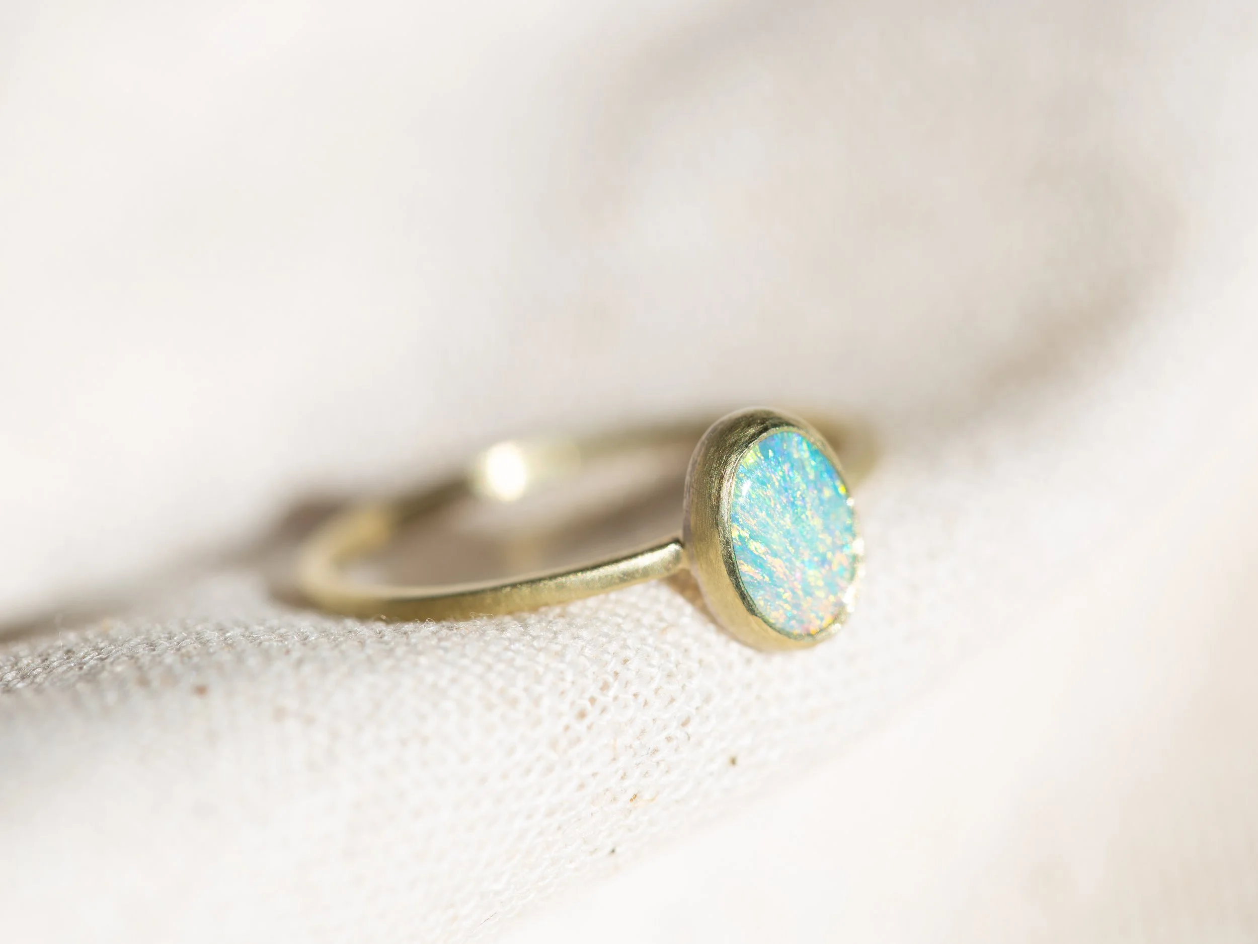 PF009 - 18K-AgPd - Opal 1.jpg