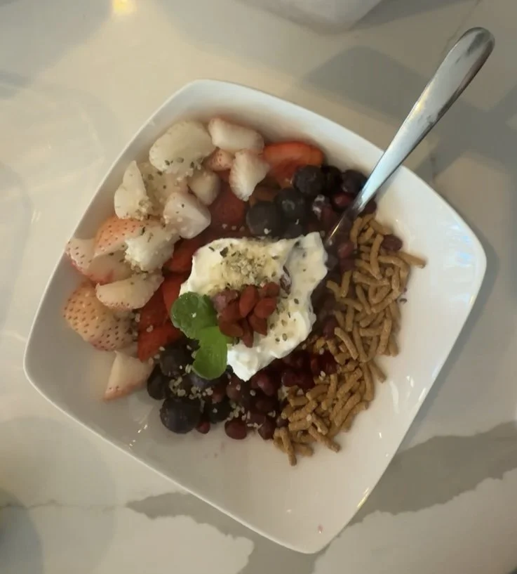 a quick and easy fruit bowl for a high protein and antioxidant rich bedtime snack for those with liver disease and cirrhosis