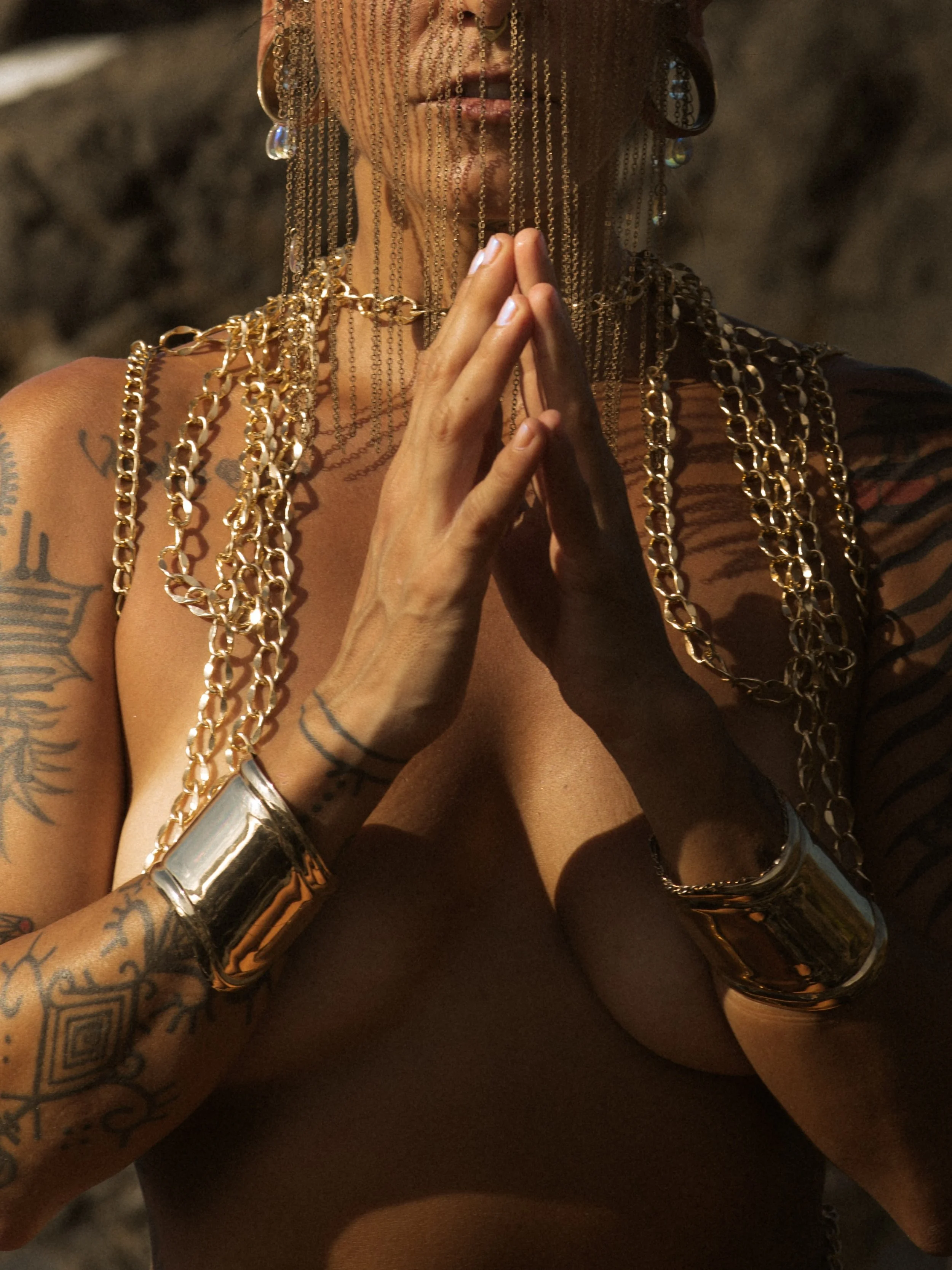Detalles de @chama.na 
🌑
women&rsquo;s portrait photographer Costa Rica &bull; goddess portrait session &bull; divine feminine art &bull; creative portraits &bull; playa jaco &bull; santa teresa &bull; uvita &bull; dominical &bull; manuel Antonio &b