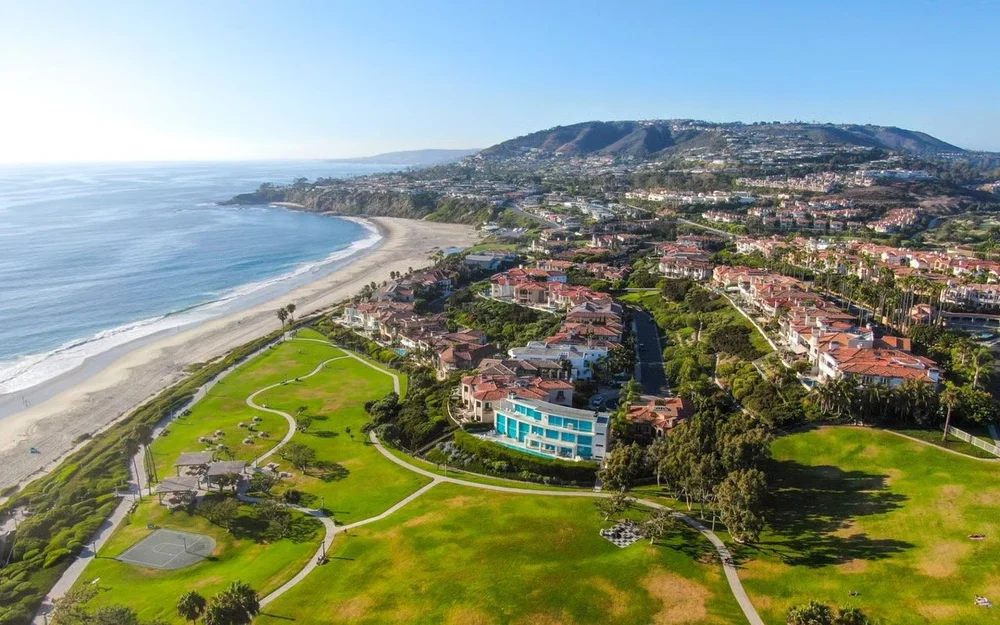 Laguna Niguel hillside community