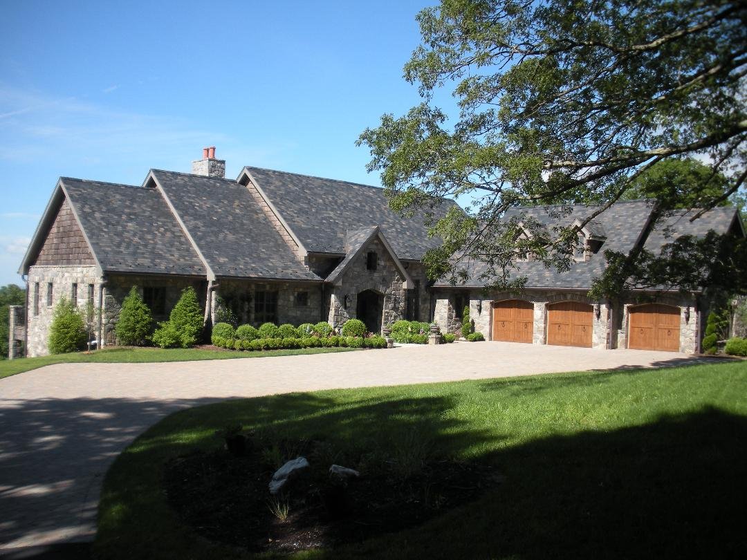 Front of house.jpg