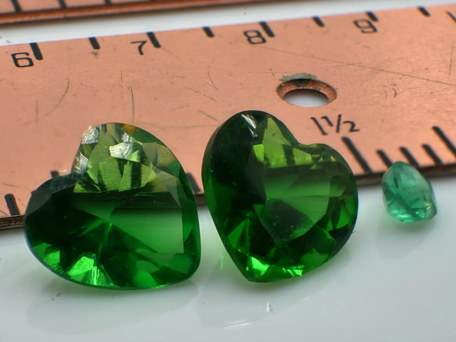 Macro photo of emeralds with focus stacking