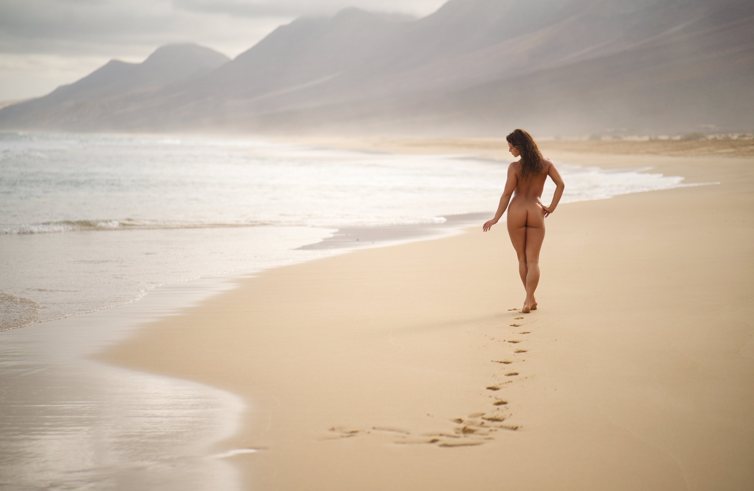 Laguna Tropic_twime03_069-070_1.jpg