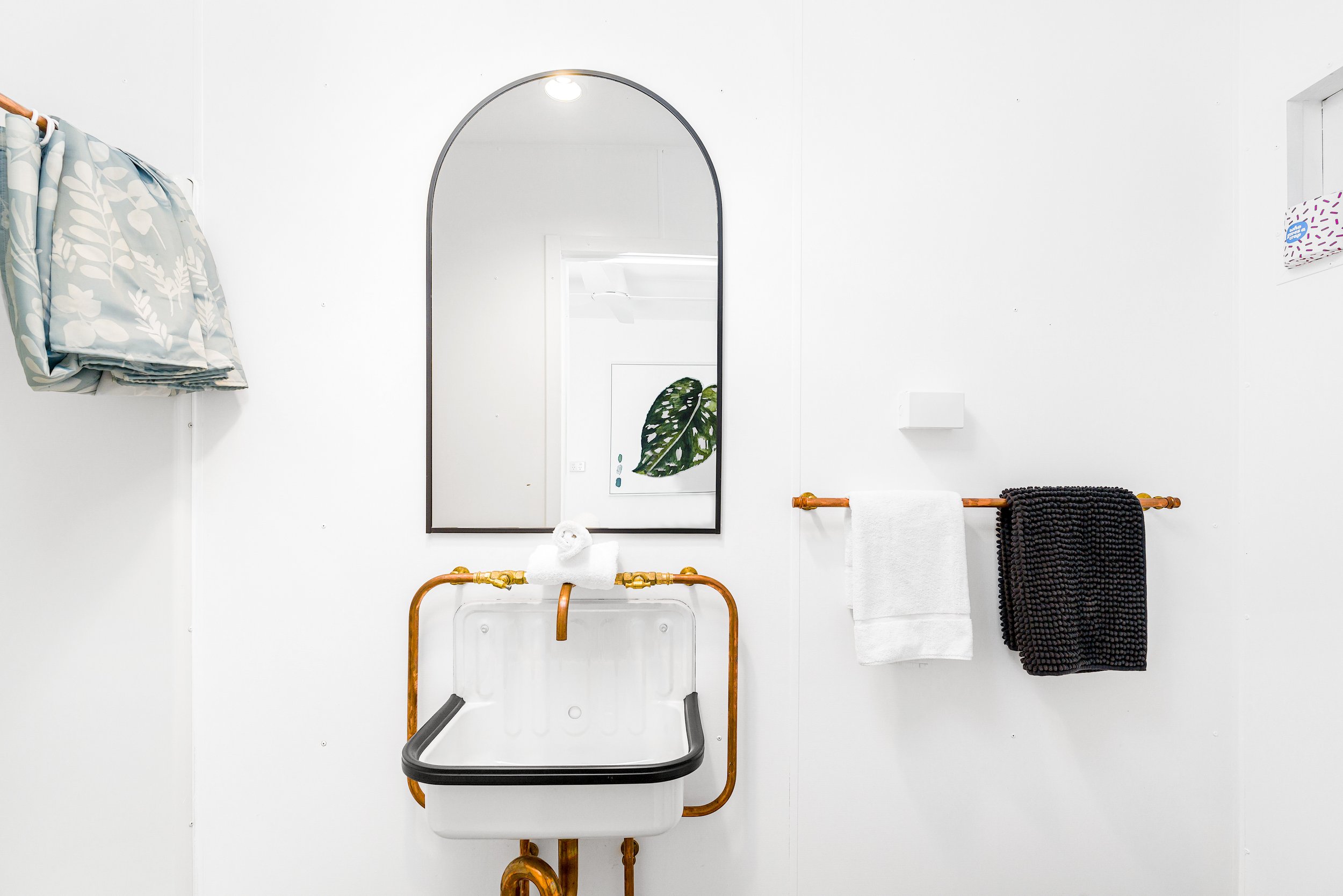 TheGardenRooms5 Bathroom.jpg