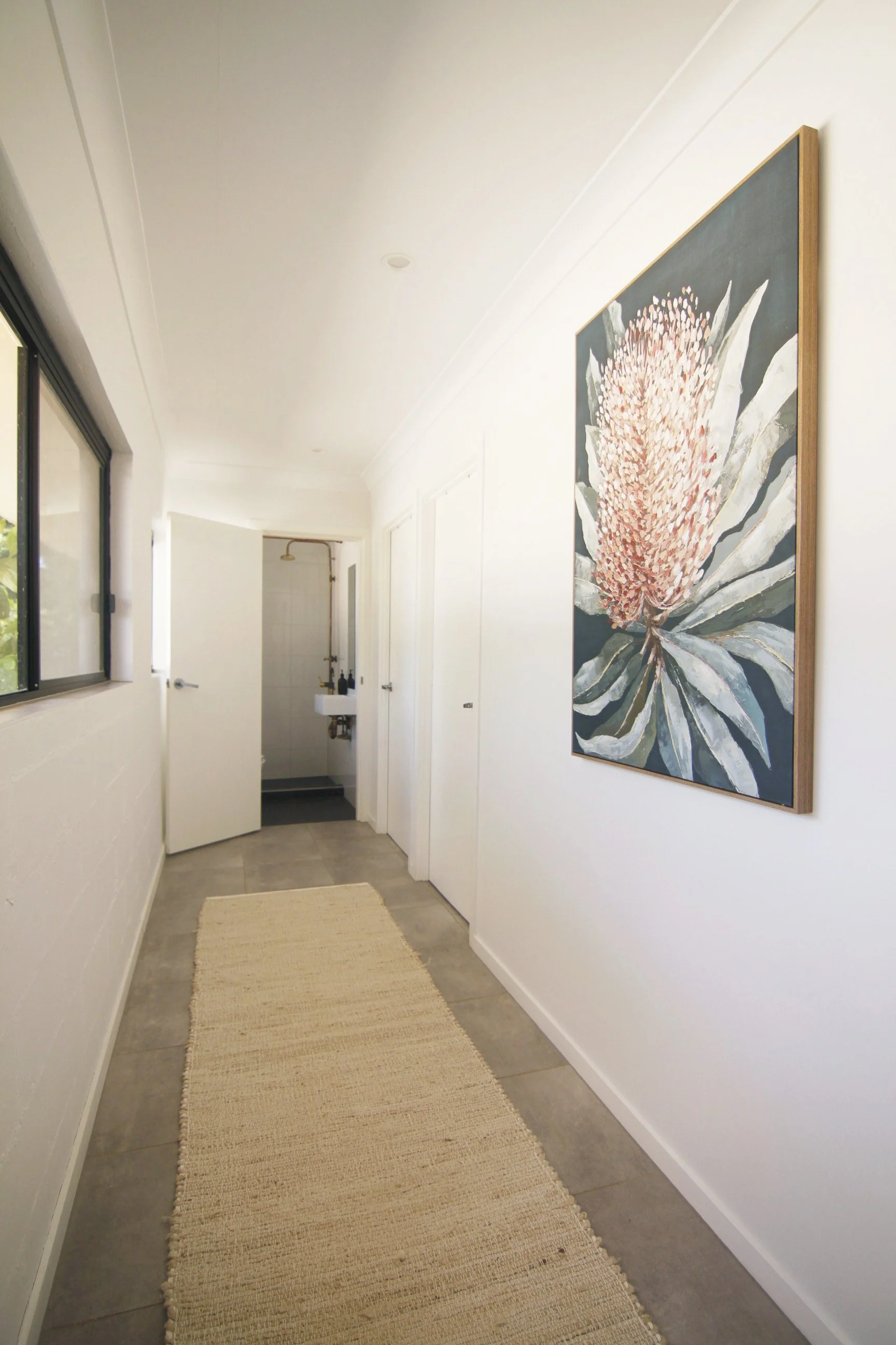 TheBanksiaRooms1 Hallway.jpg