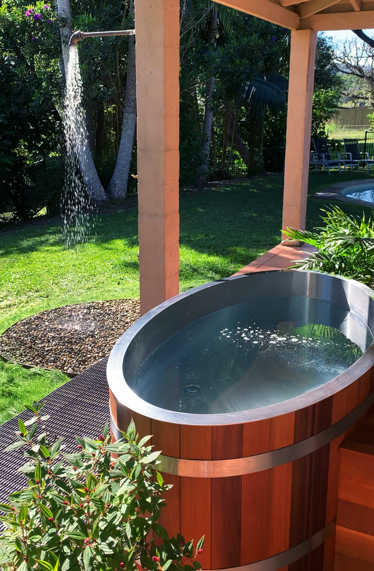 XL Thor ice bath at Held retreat supporting nervous system regulation and grounding