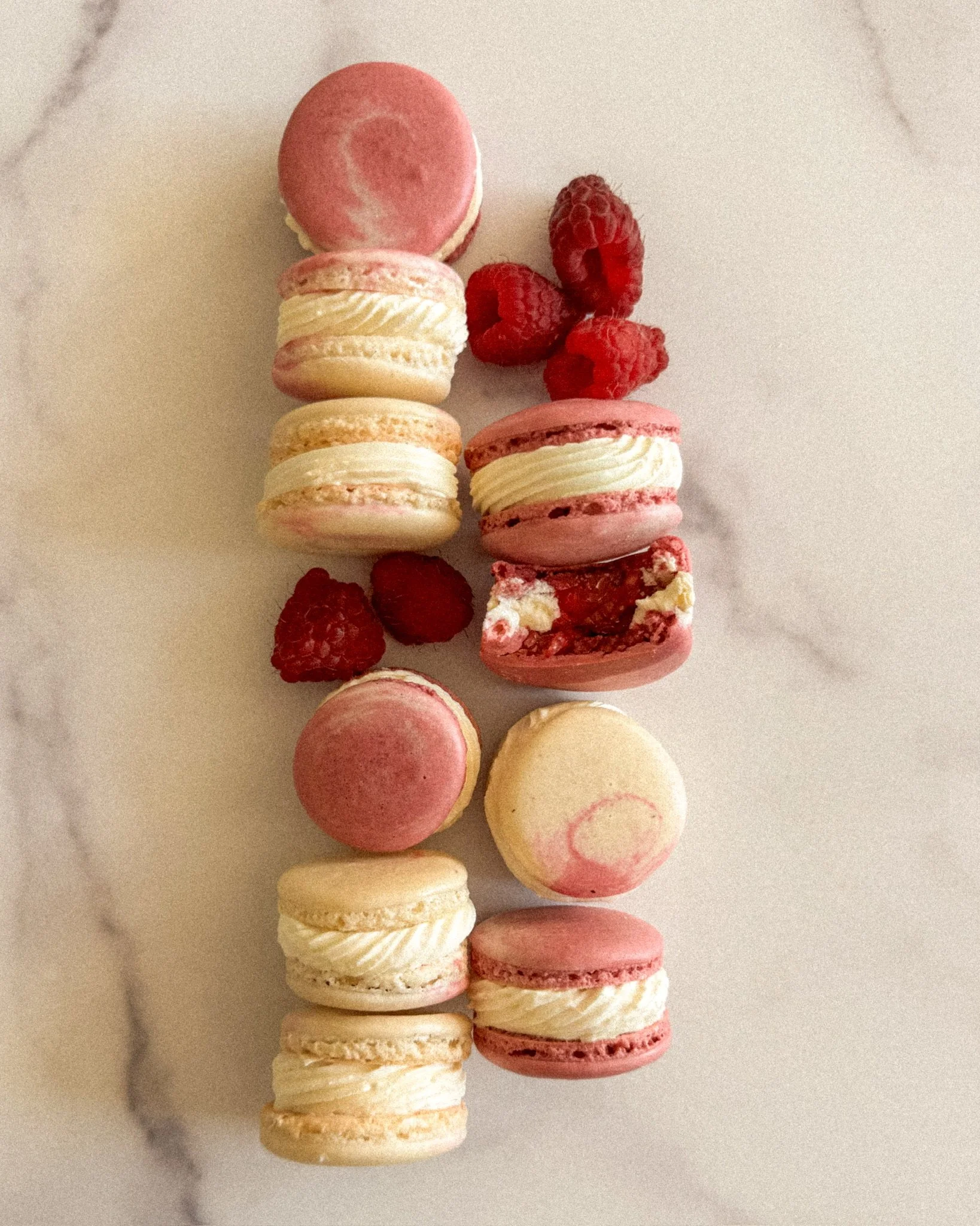  [treats] 
