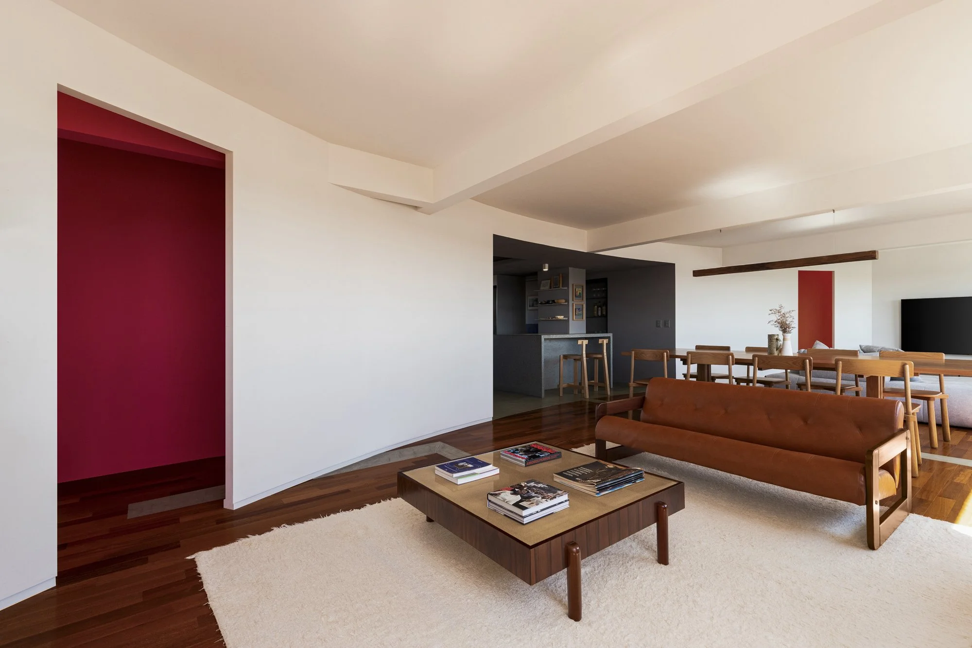 APARTAMENTO DA PAREDE ARQUEADA