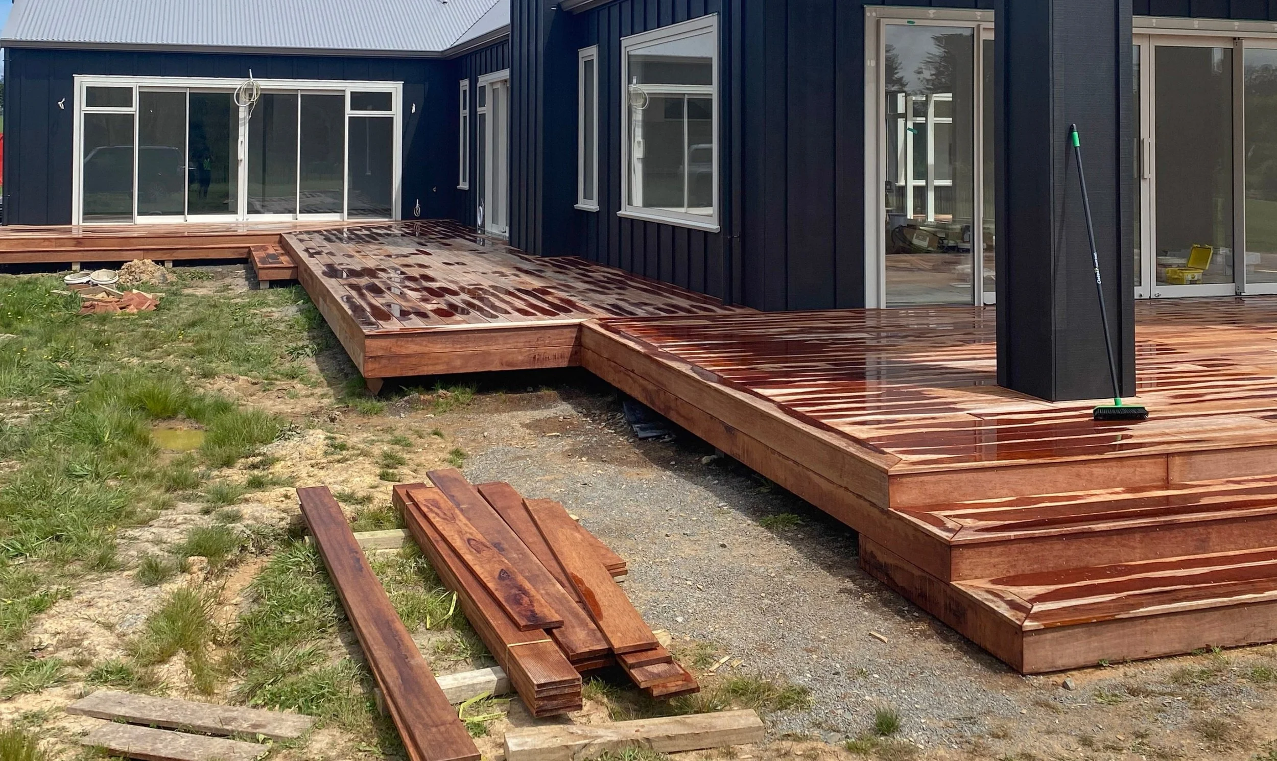 Timber deck build on residential property, West Auckland.
