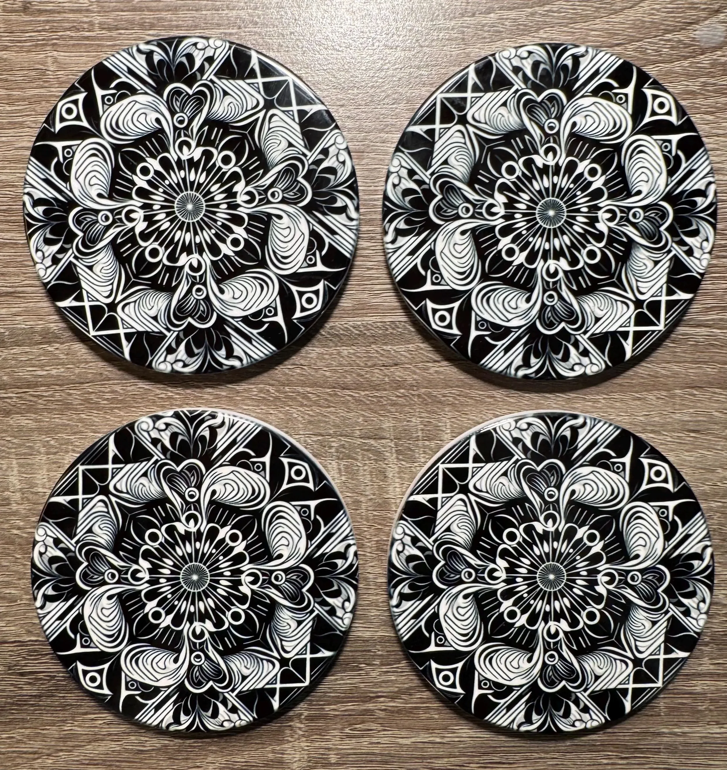 Black and White Art Deco Design Ceramic Round Coasters - Set of 4