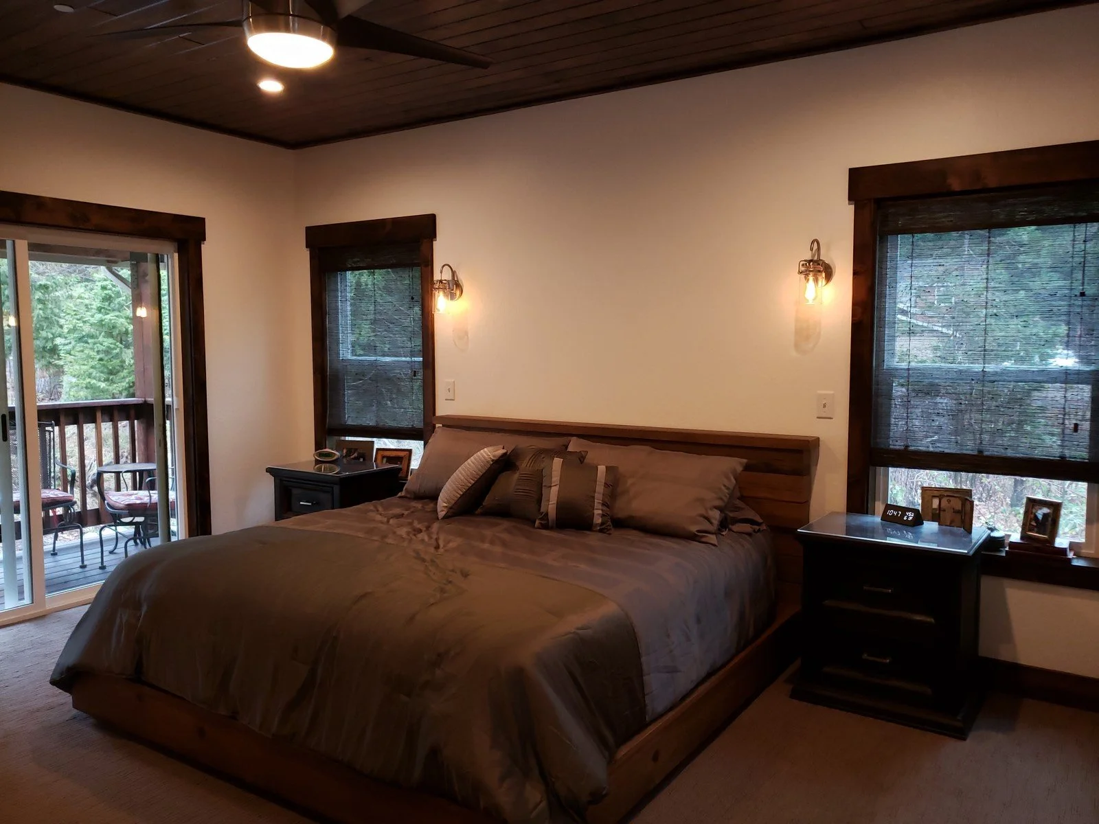 A bedroom. We offer affordable residential design services in Idaho, including cities such as Boise, Meridian, Eagle, Kuna, McCall, Cascade, Caldwell, Melba, Middleton, Star, Horseshoe Bend, Emmett, and Marsing.
