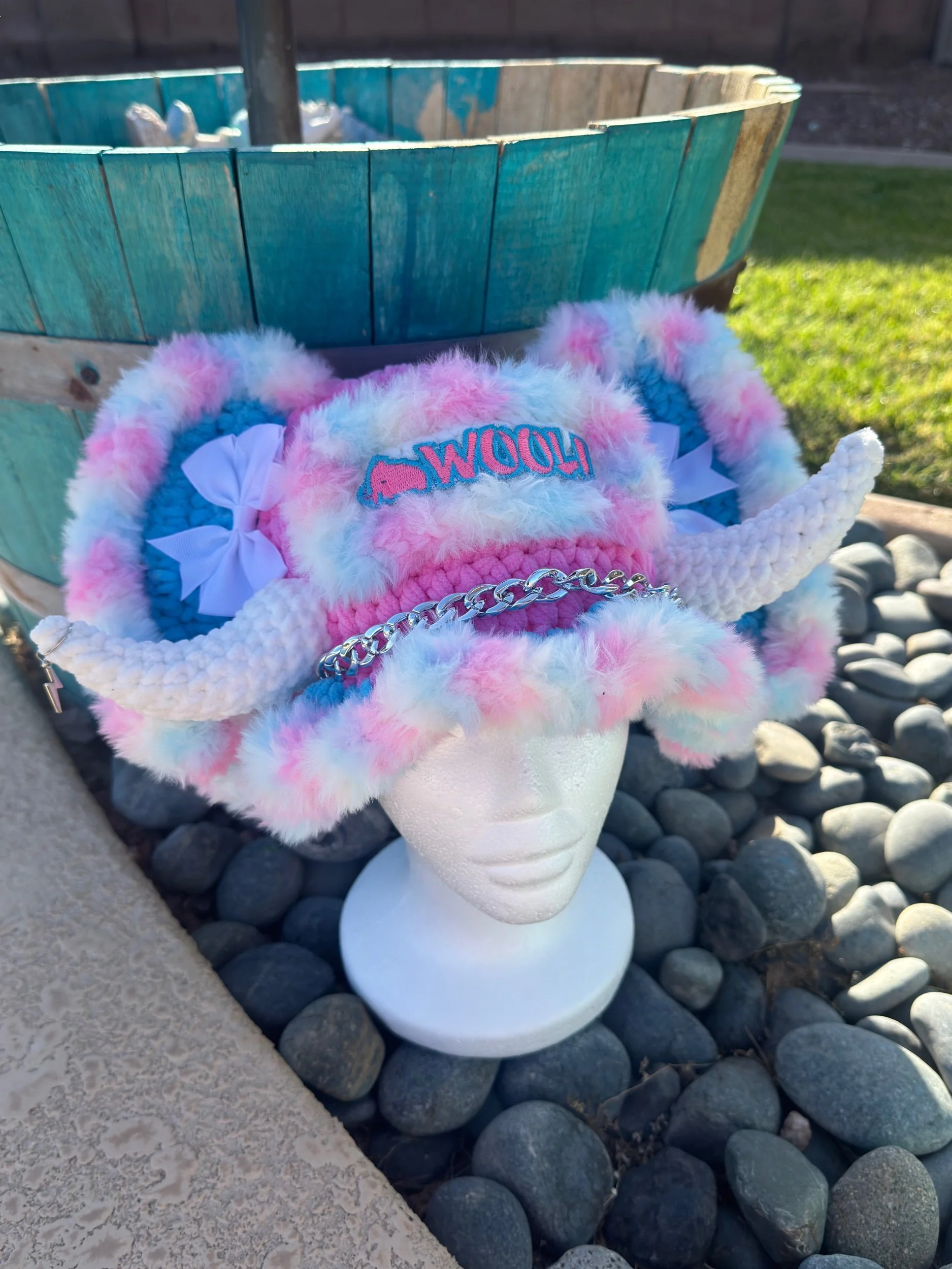 Cotton candy Wooli bucket hat