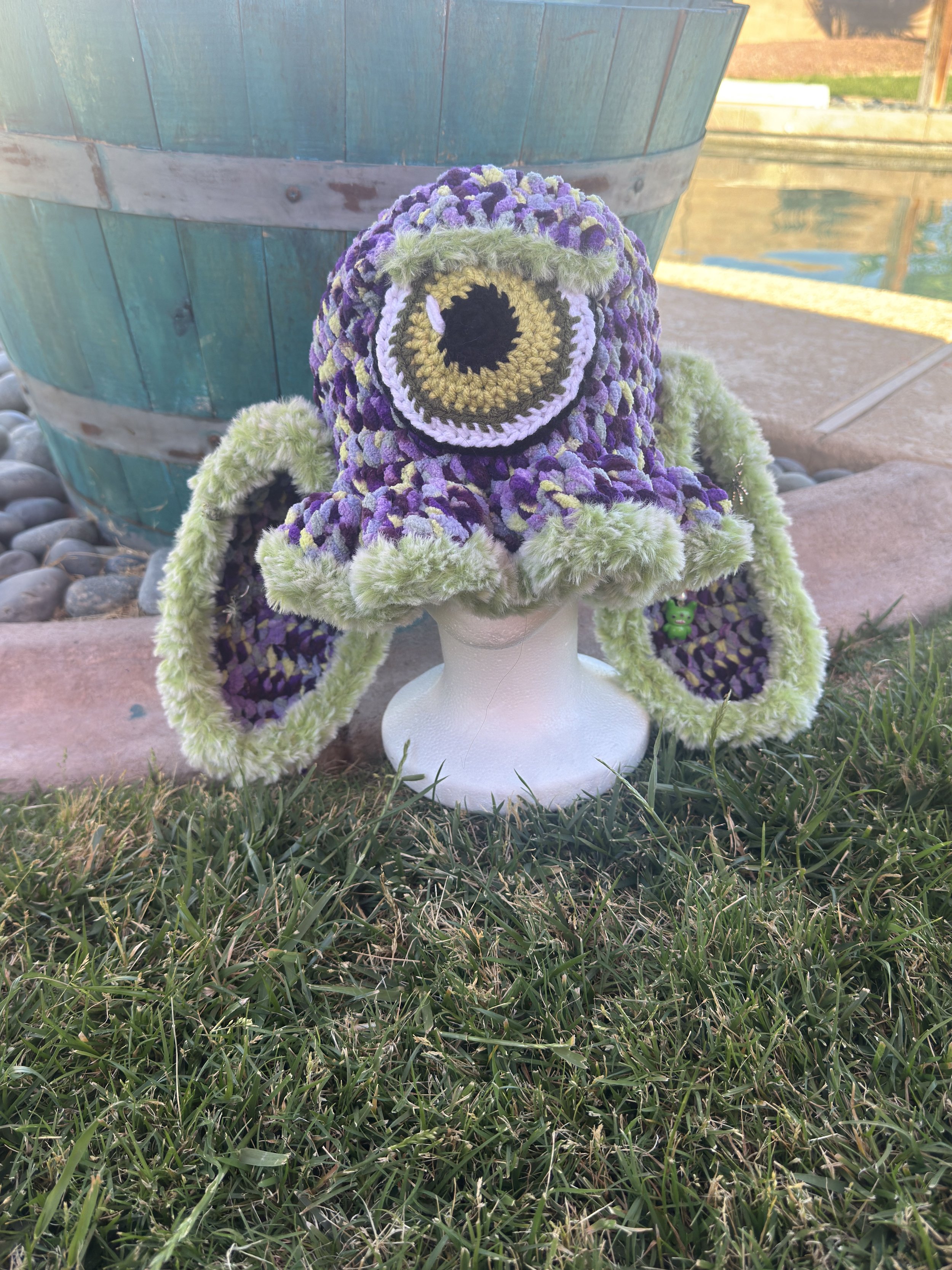 Cyclops bunny bucket hat