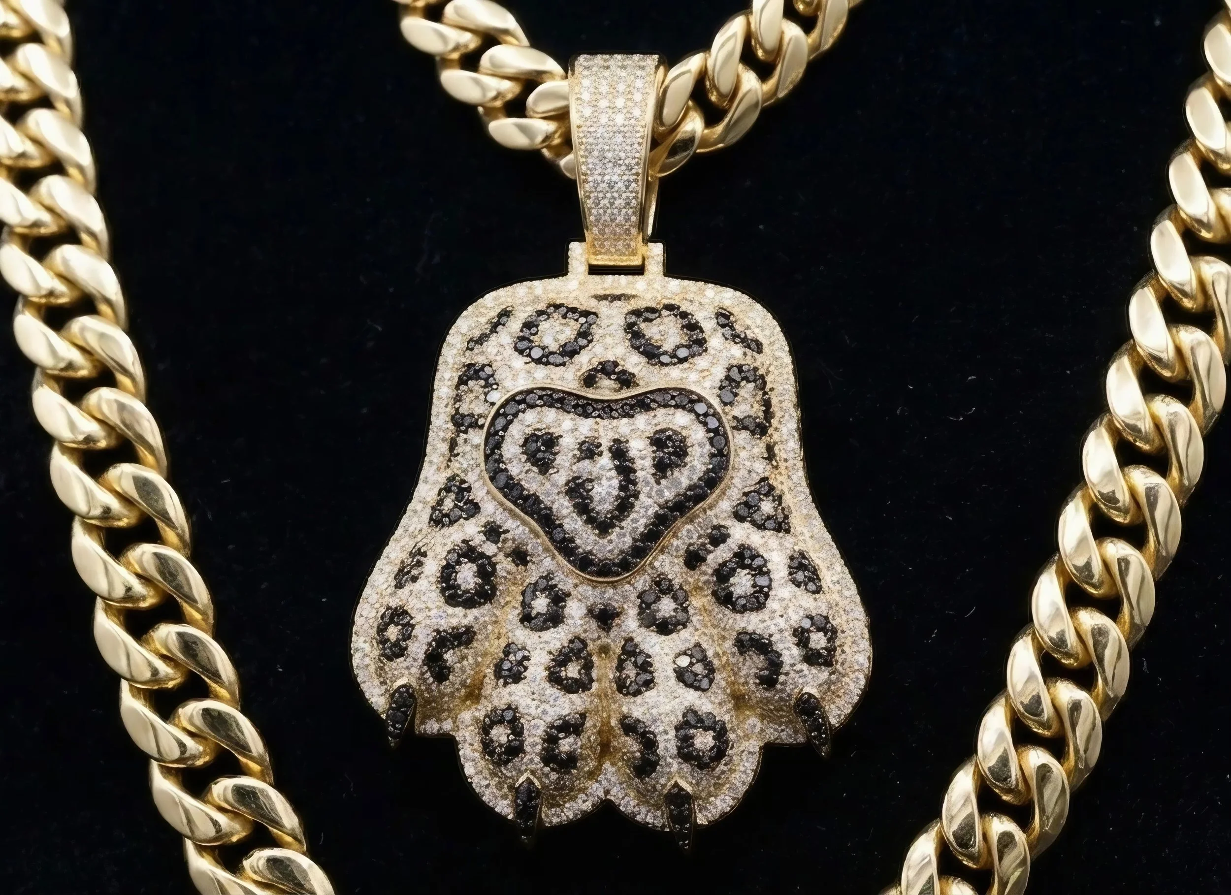 Gata Felina 14k Gold + Natural White + Black Diamonds