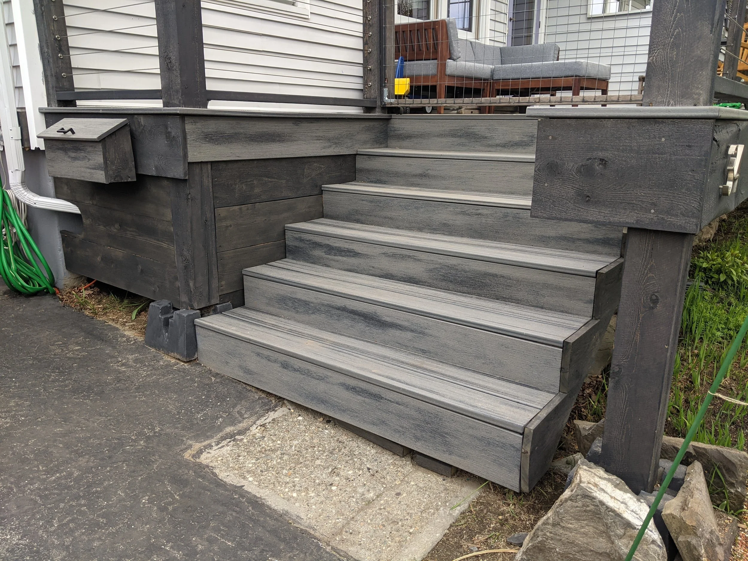 Helpful Neighbor project: Deck finishing