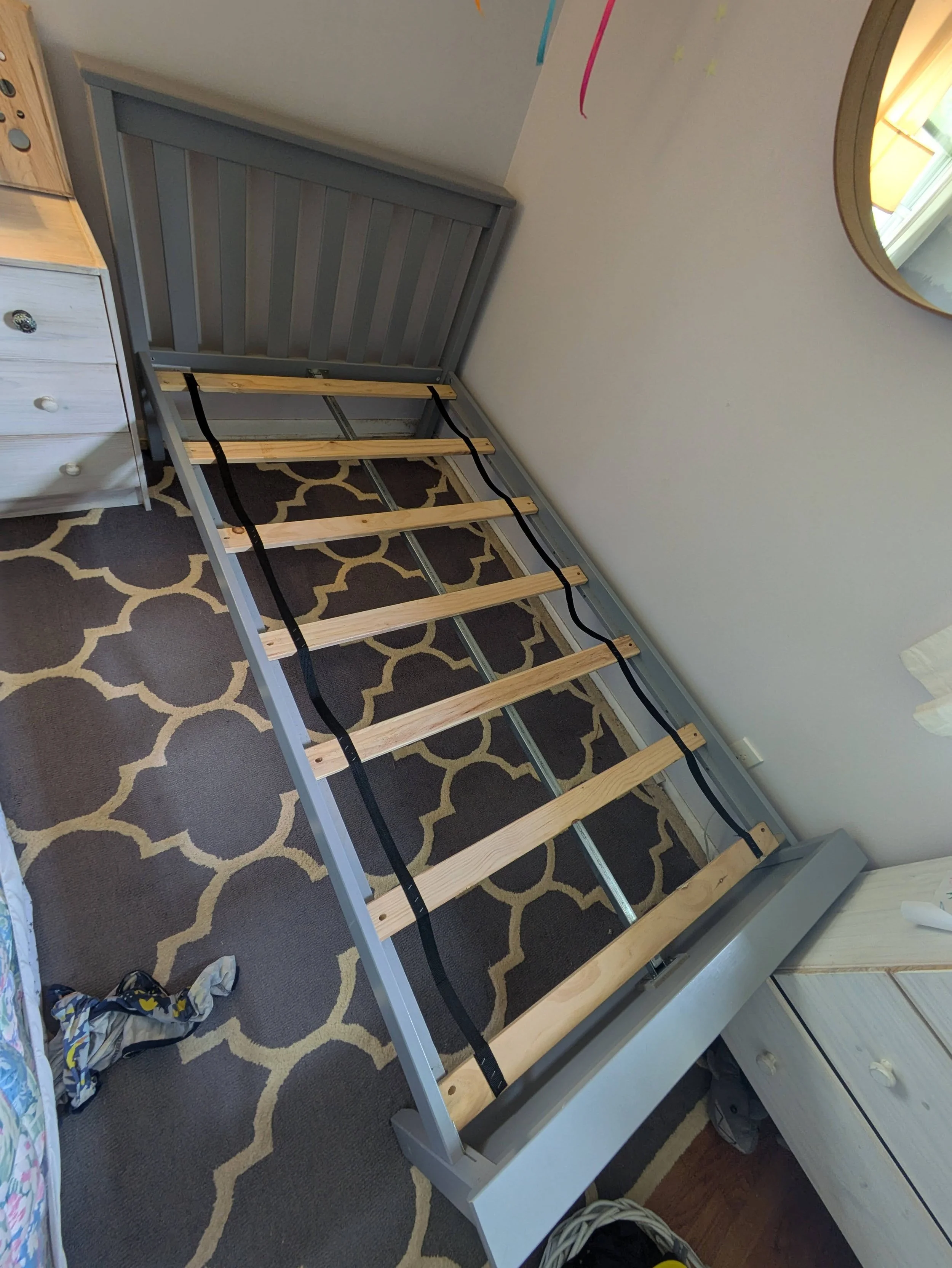 Helpful Neighbor project: Bed Assembly