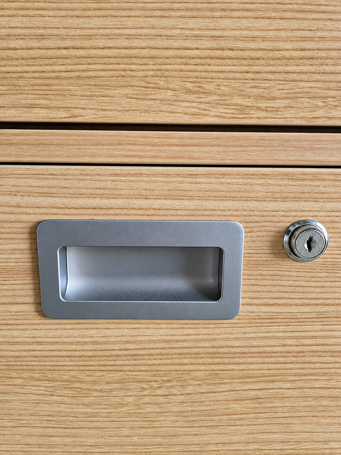 Handle & lock no key.png